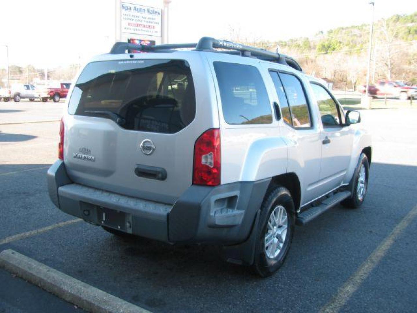 2008 Silver Nissan Xterra S 2WD (5N1AN08U78C) with an 4.0L V6 DOHC 24V engine, located at 2443 Albert Pike, Hot Springs, AR, 71913, (501) 623-6255, 34.492222, -93.109993 - Photo#3