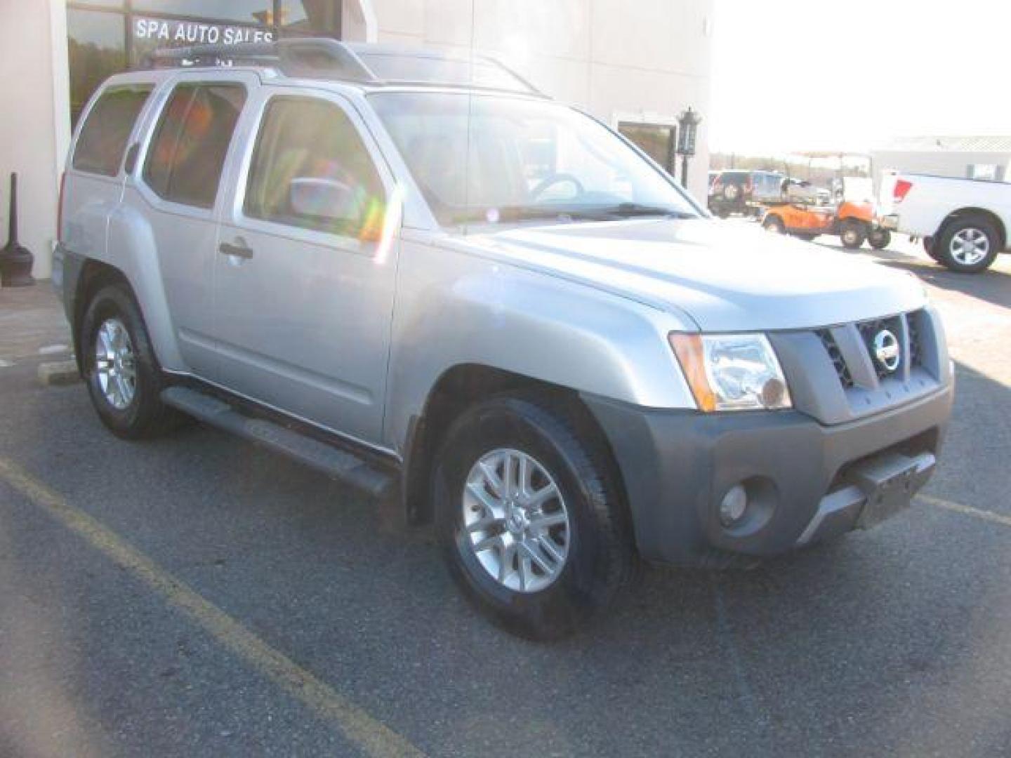 2008 Silver Nissan Xterra S 2WD (5N1AN08U78C) with an 4.0L V6 DOHC 24V engine, located at 2443 Albert Pike, Hot Springs, AR, 71913, (501) 623-6255, 34.492222, -93.109993 - Photo#5