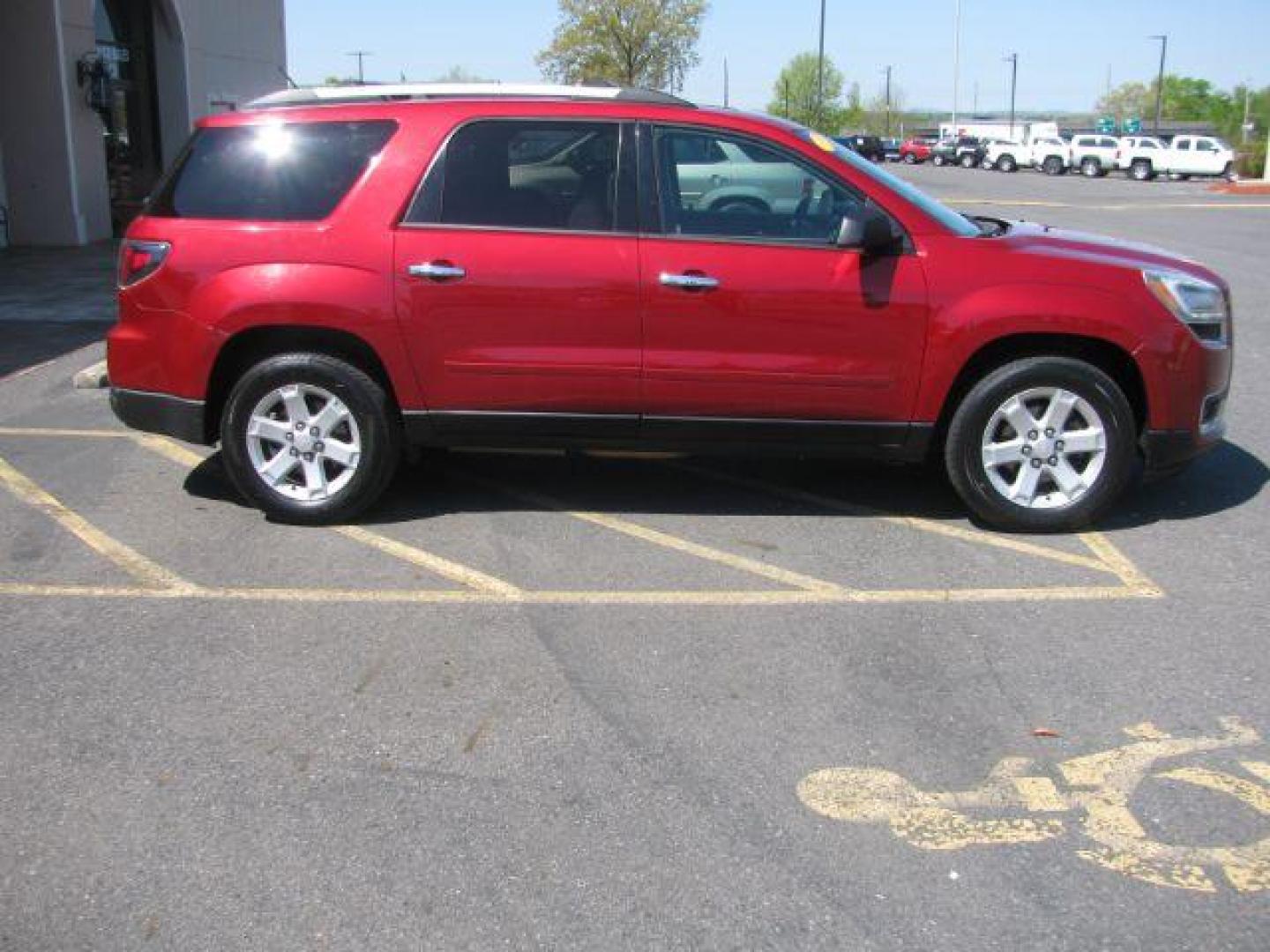 2013 Maroon GMC Acadia SLE-1 FWD (1GKKRNED1DJ) with an 3.6L V6 DOHC 24V engine, 6-Speed Automatic transmission, located at 2443 Albert Pike, Hot Springs, AR, 71913, (501) 623-6255, 34.492222, -93.109993 - Photo#1