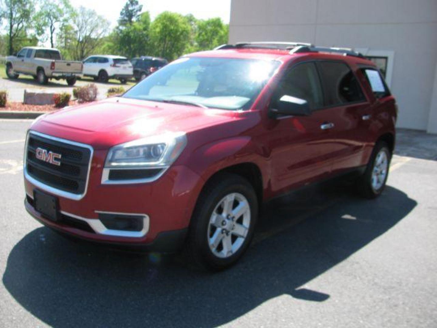 2013 Maroon GMC Acadia SLE-1 FWD (1GKKRNED1DJ) with an 3.6L V6 DOHC 24V engine, 6-Speed Automatic transmission, located at 2443 Albert Pike, Hot Springs, AR, 71913, (501) 623-6255, 34.492222, -93.109993 - Photo#5