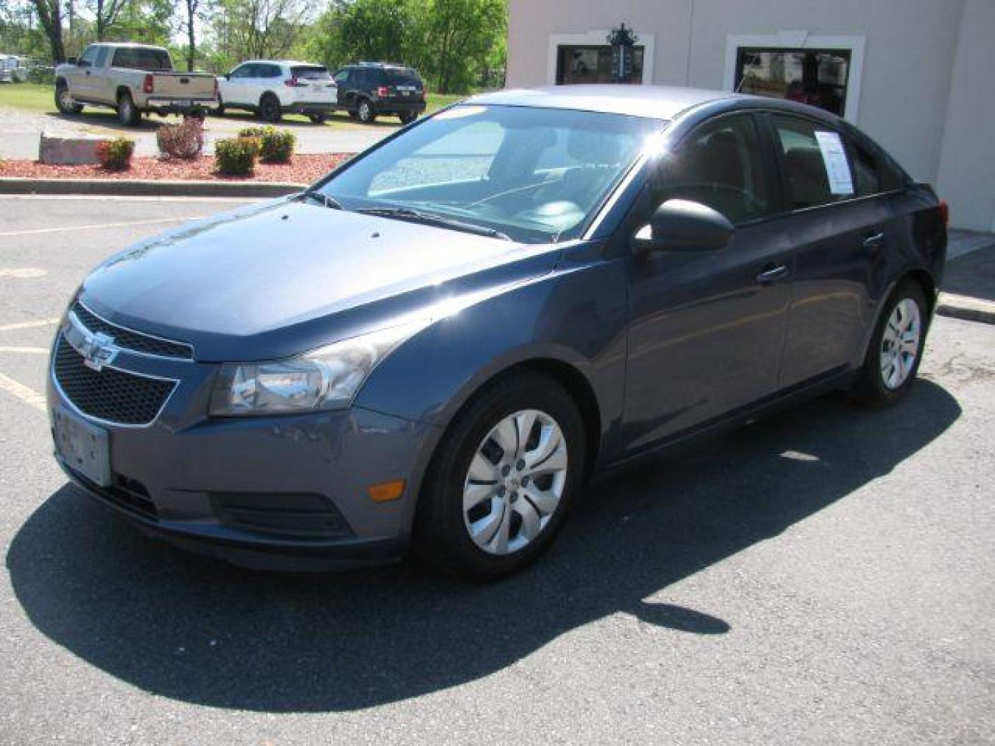 2014 Gray Chevrolet Cruze LS Auto (1G1PA5SH3E7) with an 1.8L L4 DOHC 16V FFV engine, 6-Speed Automatic transmission, located at 2443 Albert Pike, Hot Springs, AR, 71913, (501) 623-6255, 34.492222, -93.109993 - Photo#5