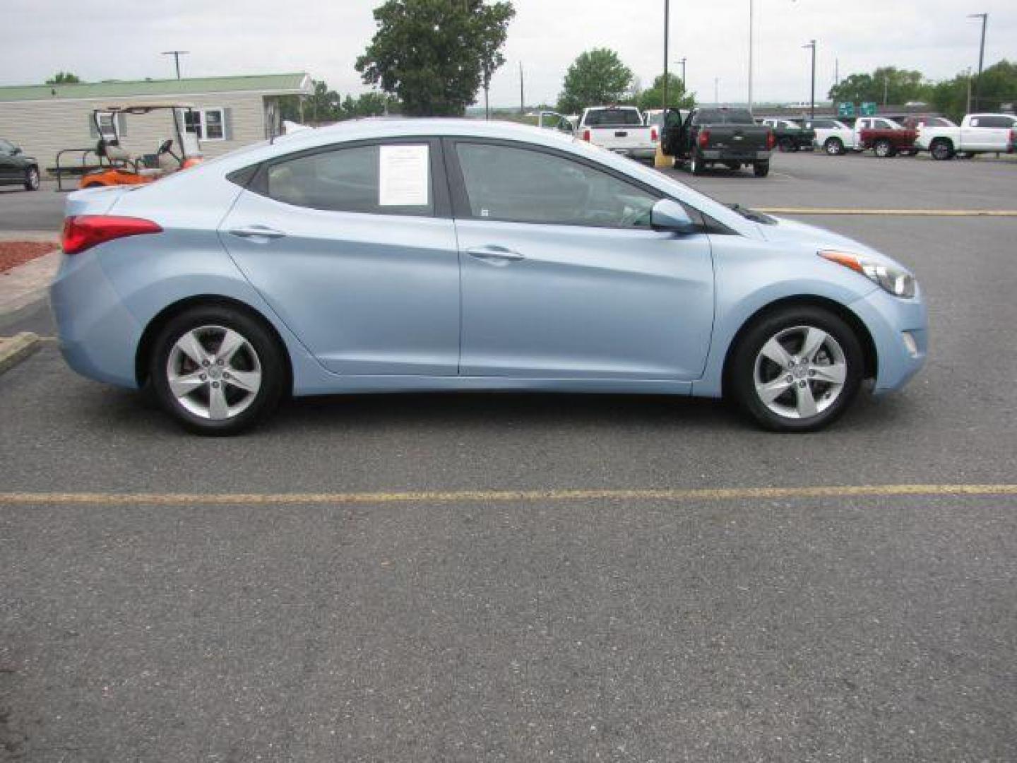 2013 Blue Hyundai Elantra GLS A/T (KMHDH4AE1DU) with an 1.8L L4 DOHC 16V engine, 6-Speed Automatic transmission, located at 2443 Albert Pike, Hot Springs, AR, 71913, (501) 623-6255, 34.492222, -93.109993 - Photo#4