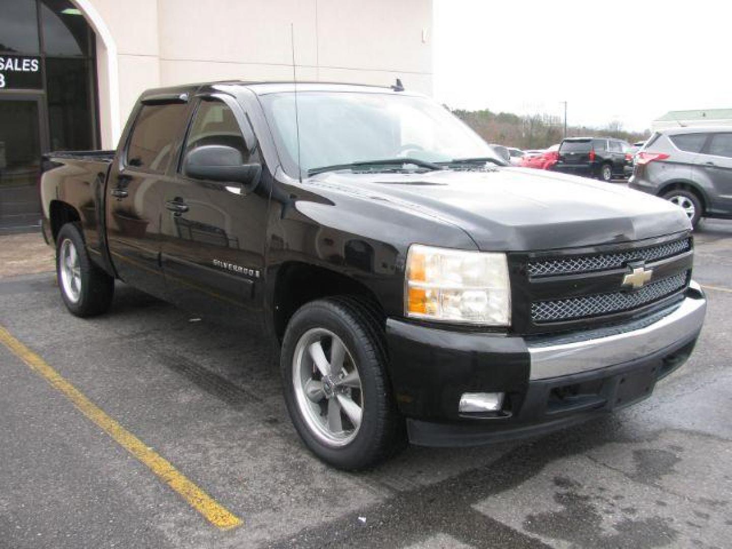 2008 Black Chevrolet Silverado 1500 LS Crew Cab 2WD (3GCEC13J78G) with an 5.3L V8 OHV 16V engine, 4-Speed Automatic transmission, located at 2443 Albert Pike, Hot Springs, AR, 71913, (501) 623-6255, 34.492222, -93.109993 - Photo#6