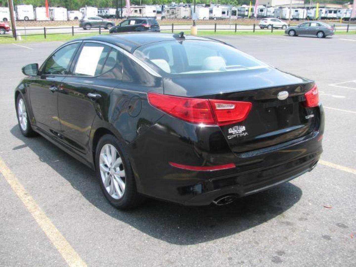 2014 Black Kia Optima EX (5XXGN4A73EG) with an 2.4L L4 DOHC 16V engine, 6-Speed Automatic transmission, located at 2443 Albert Pike, Hot Springs, AR, 71913, (501) 623-6255, 34.492222, -93.109993 - Photo#3