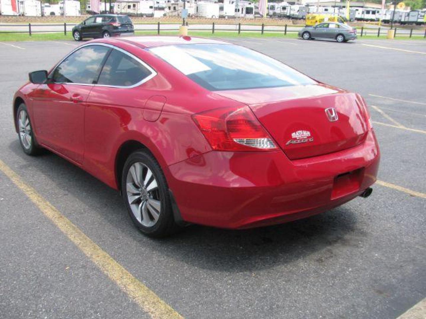 2012 Red Honda Accord EX-L Coupe AT (1HGCS1B85CA) with an 2.4L L4 DOHC 16V engine, 6-Speed Automatic transmission, located at 2443 Albert Pike, Hot Springs, AR, 71913, (501) 623-6255, 34.492222, -93.109993 - Photo#3