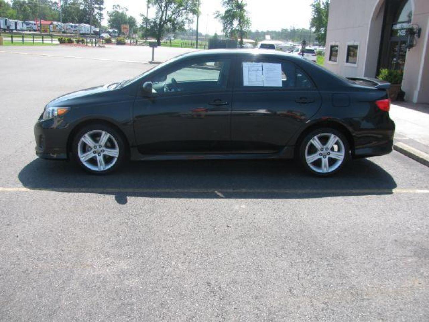 2013 Black Toyota Corolla S 4-Speed AT (5YFBU4EE1DP) with an 1.8L L4 DOHC 16V engine, 4-Speed Automatic transmission, located at 2443 Albert Pike, Hot Springs, AR, 71913, (501) 623-6255, 34.492222, -93.109993 - Photo#4