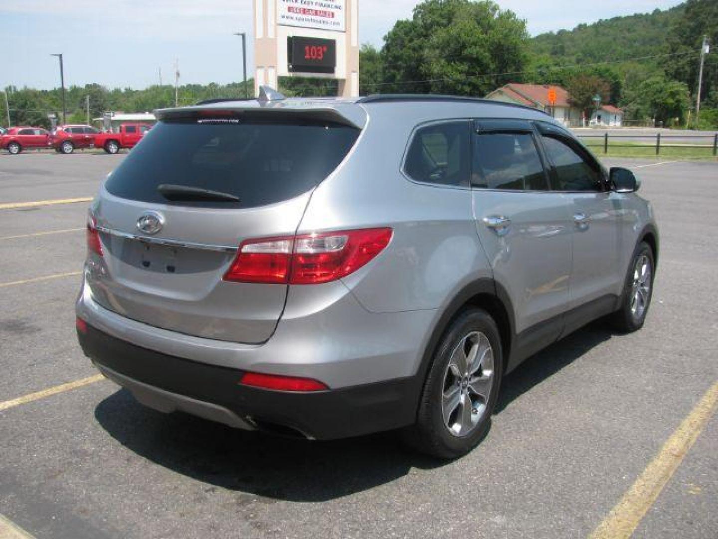 2014 Gray Hyundai Santa Fe GLS FWD (KM8SM4HF1EU) with an 3.3L V6 DOHC 24V engine, 6-Speed Automatic transmission, located at 2443 Albert Pike, Hot Springs, AR, 71913, (501) 623-6255, 34.492222, -93.109993 - Photo#2