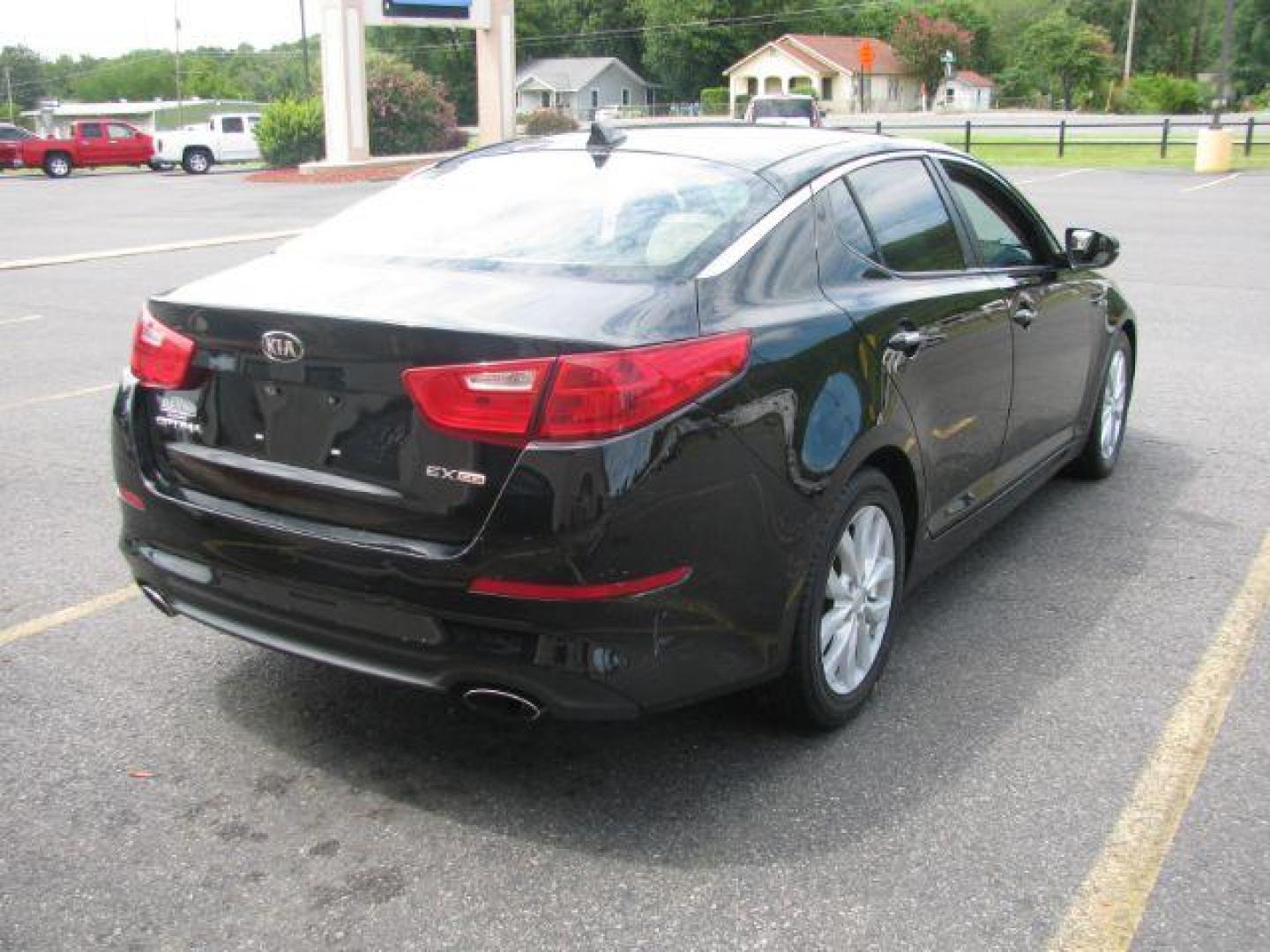 2015 Black Kia Optima EX (5XXGN4A74FG) with an 2.4L L4 DOHC 16V engine, 6-Speed Automatic transmission, located at 2443 Albert Pike, Hot Springs, AR, 71913, (501) 623-6255, 34.492222, -93.109993 - LISTED FEATURES MAY BE OPTIONAL AND NOT INCLUDED ON THIS VEHICLE!!! - Photo#3