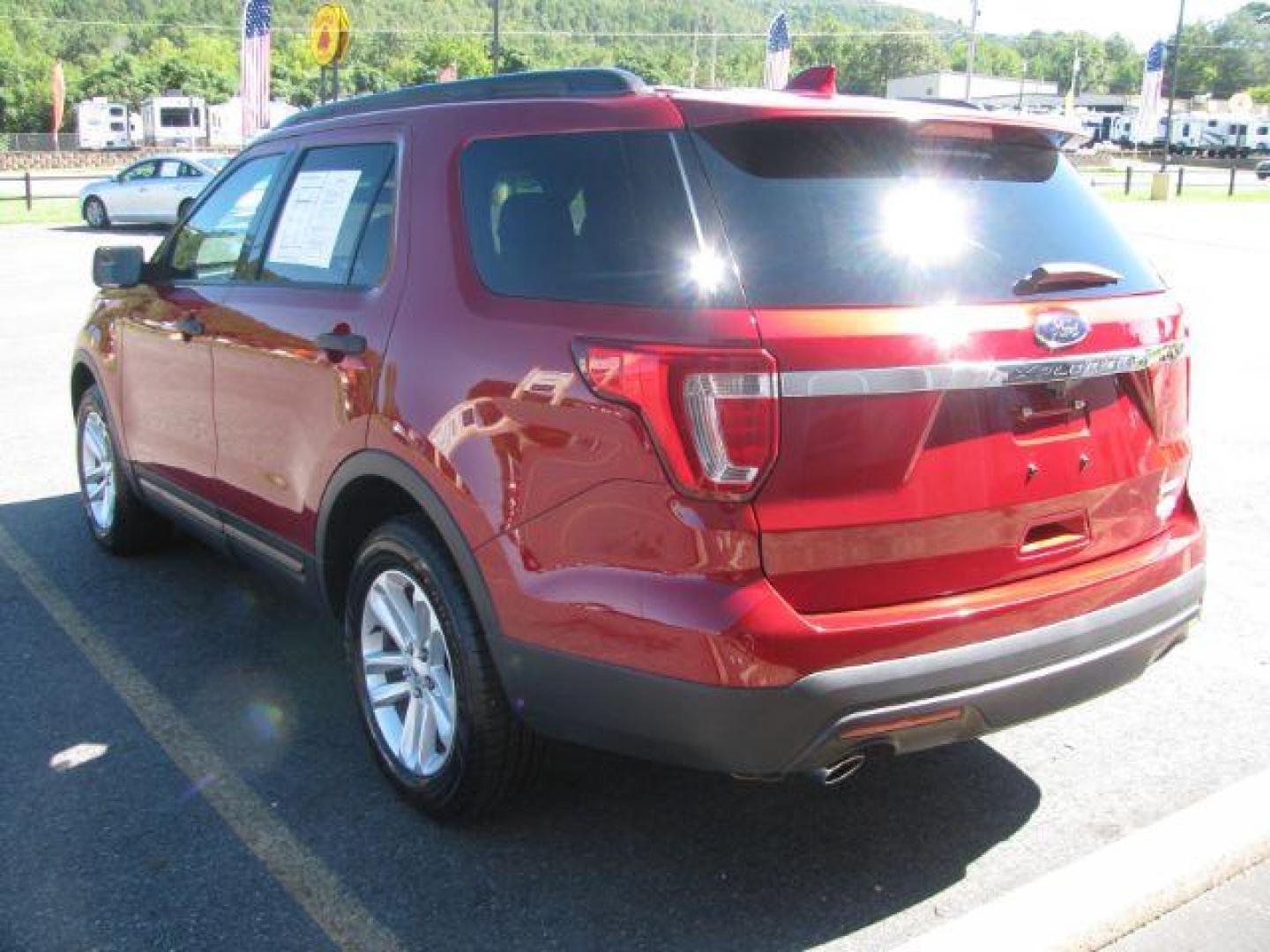 2017 Maroon Ford Explorer Base FWD (1FM5K7BH5HG) with an 2.3L L4 DOHC 16V engine, 6-Speed Automatic transmission, located at 2443 Albert Pike, Hot Springs, AR, 71913, (501) 623-6255, 34.492222, -93.109993 - Photo#3