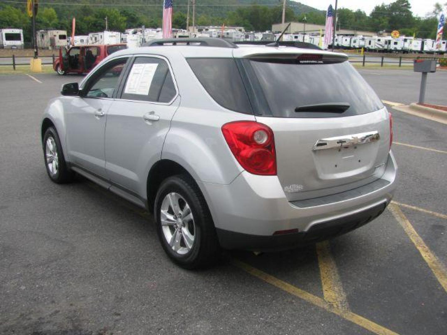 2013 Silver Chevrolet Equinox 2LT 2WD (2GNALPEK8D6) with an 2.4L L4 DOHC 16V engine, 6-Speed Automatic transmission, located at 2443 Albert Pike, Hot Springs, AR, 71913, (501) 623-6255, 34.492222, -93.109993 - Photo#2