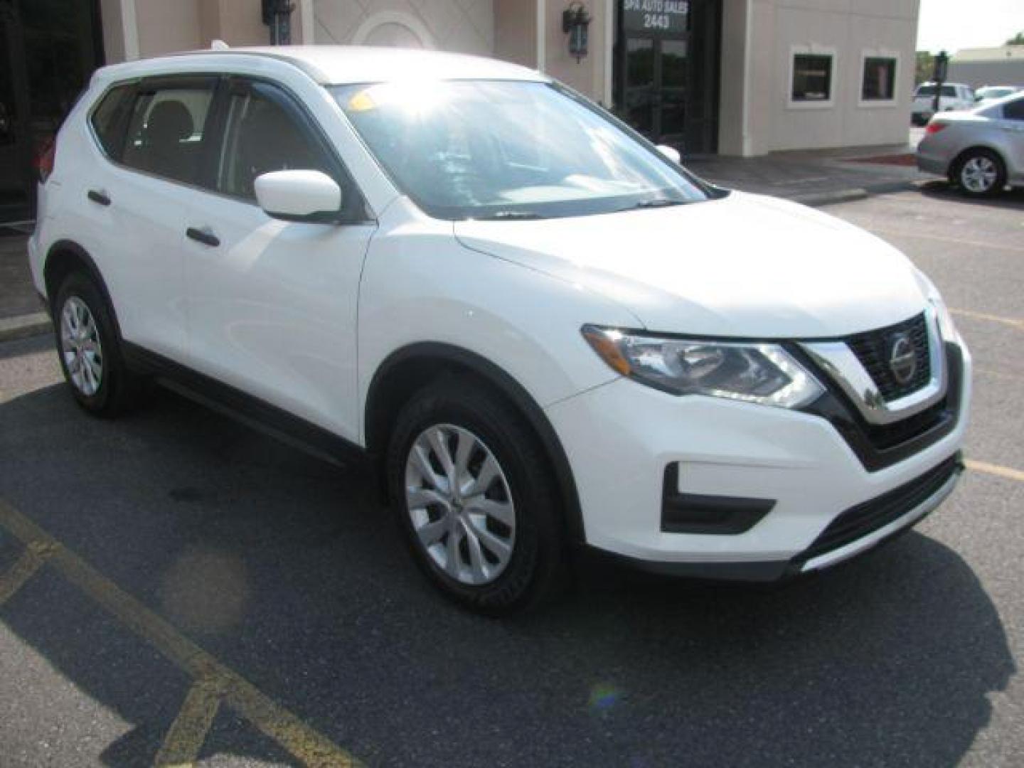 2018 White Nissan Rogue S 2WD (KNMAT2MT7JP) with an 2.5L L4 DOHC 16V engine, Continuously Variable Transmission transmission, located at 2443 Albert Pike, Hot Springs, AR, 71913, (501) 623-6255, 34.492222, -93.109993 - Photo#5