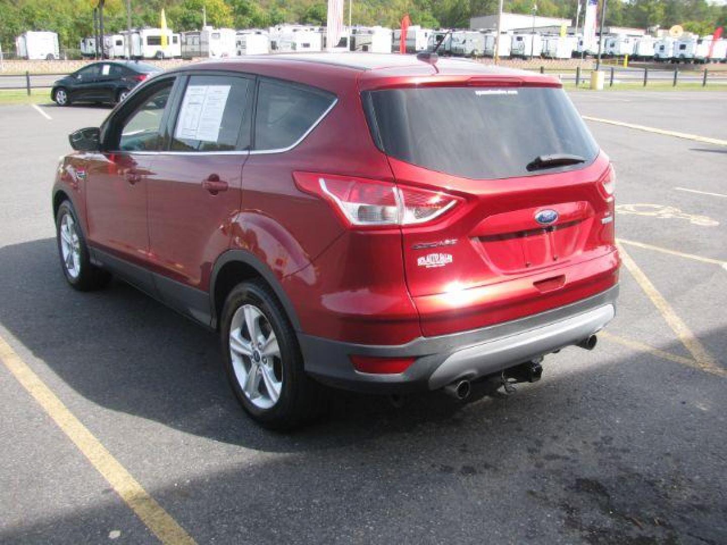 2013 Maroon Ford Escape SE FWD (1FMCU0G9XDU) with an 2.0L L4 DOHC 16V engine, 6-Speed Automatic transmission, located at 2443 Albert Pike, Hot Springs, AR, 71913, (501) 623-6255, 34.492222, -93.109993 - Photo#3