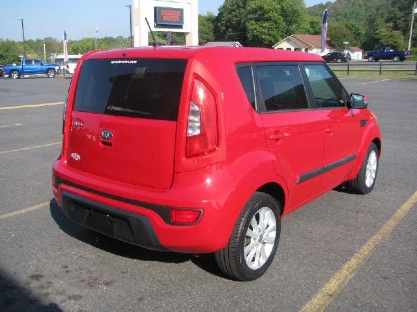 2013 Red Kia Soul + (KNDJT2A63D7) with an 2.0L L4 DOHC 16V engine, located at 2443 Albert Pike, Hot Springs, AR, 71913, (501) 623-6255, 34.492222, -93.109993 - Photo#2