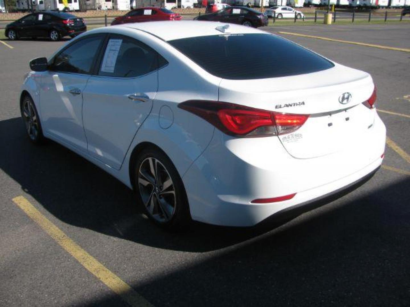 2014 White Hyundai Elantra Limited (5NPDH4AE2EH) with an 1.8L L4 DOHC 16V engine, 6-Speed Automatic transmission, located at 2443 Albert Pike, Hot Springs, AR, 71913, (501) 623-6255, 34.492222, -93.109993 - Photo#3