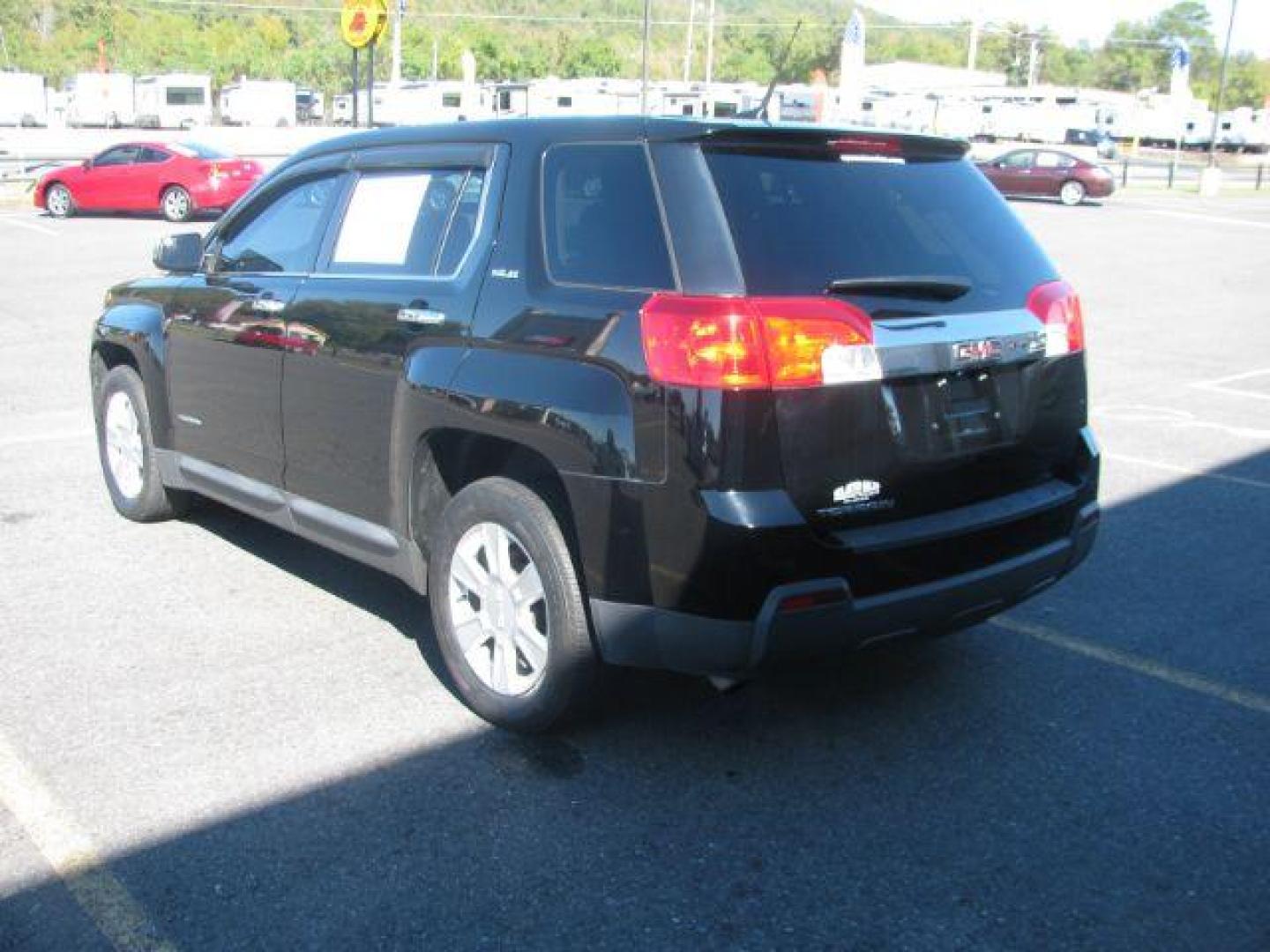 2012 Black GMC Terrain SLE1 FWD (2GKALMEK7C6) with an 2.4L L4 DOHC 16V FFV engine, 6-Speed Automatic transmission, located at 2443 Albert Pike, Hot Springs, AR, 71913, (501) 623-6255, 34.492222, -93.109993 - Photo#2