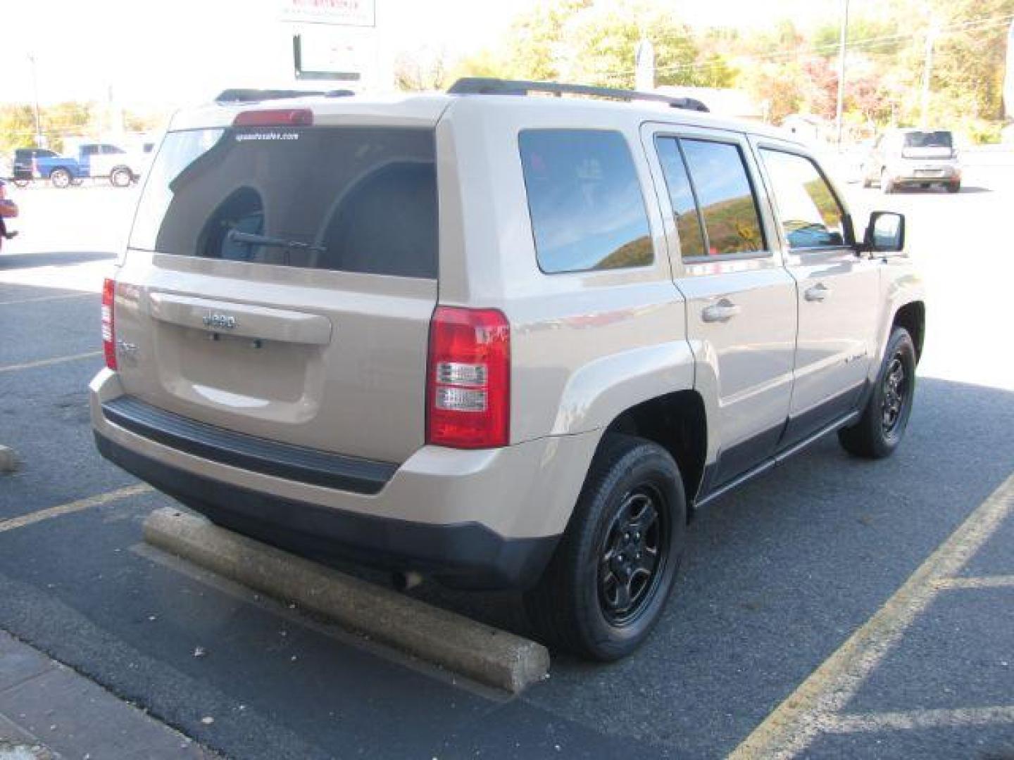 2017 Tan Jeep Patriot Sport 4WD (1C4NJRBB4HD) with an 2.4L L4 DOHC 16V engine, located at 2443 Albert Pike, Hot Springs, AR, 71913, (501) 623-6255, 34.492222, -93.109993 - LISTED FEATURES MAY BE OPTIONAL AND NOT INCLUDED ON THIS VEHICLE!!! - Photo#3