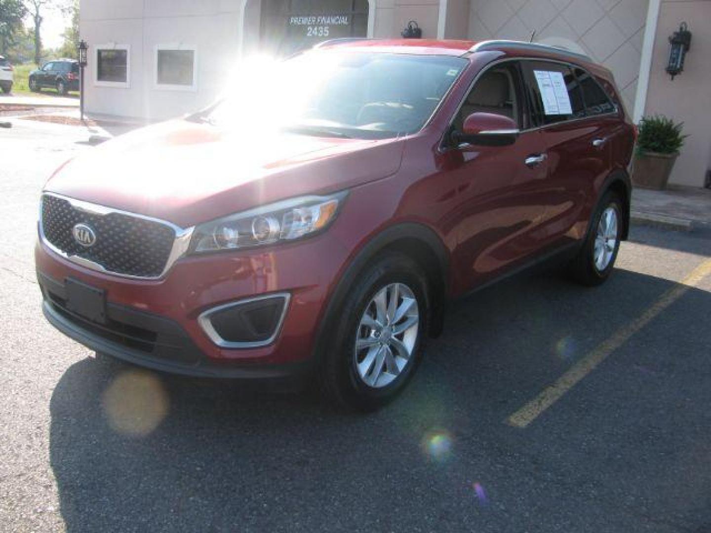 2017 Maroon Kia Sorento LX 2WD (5XYPG4A3XHG) with an 2.4L L4 DOHC 16V engine, 6-Speed Automatic transmission, located at 2443 Albert Pike, Hot Springs, AR, 71913, (501) 623-6255, 34.492222, -93.109993 - LISTED FEATURES MAY BE OPTIONAL AND NOT INCLUDED ON THIS VEHICLE!!! - Photo#5