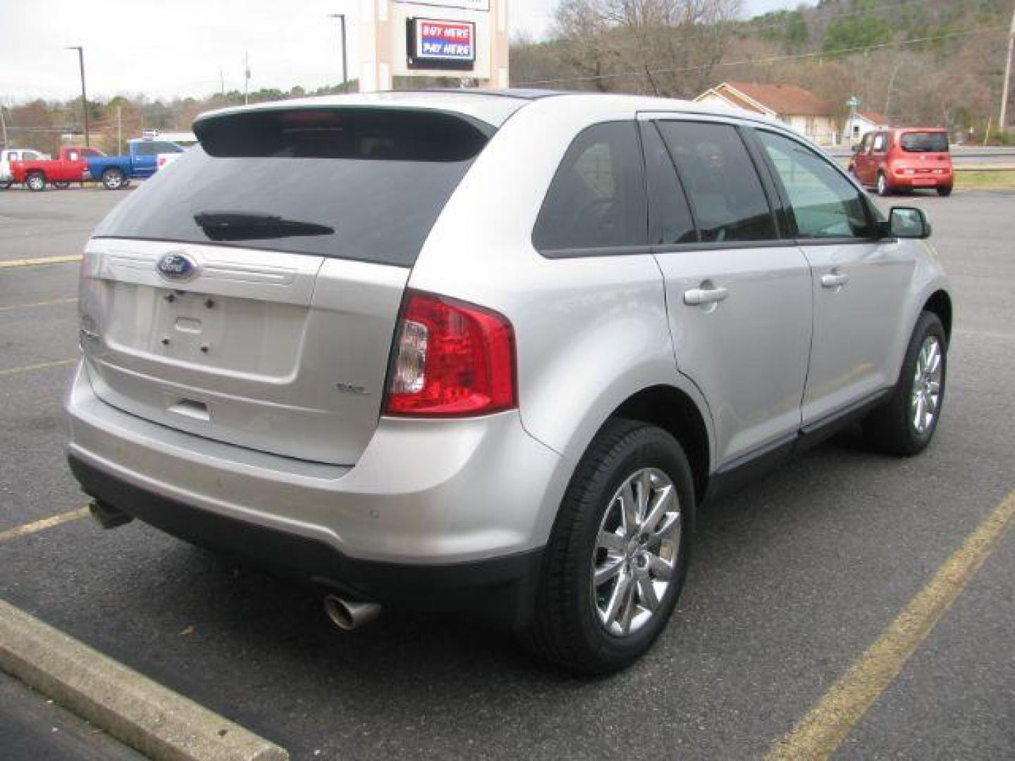 2012 Silver Ford Edge SEL FWD (2FMDK3JC7CB) with an 3.5L V6 DOHC 24V engine, 6-Speed Automatic transmission, located at 2443 Albert Pike, Hot Springs, AR, 71913, (501) 623-6255, 34.492222, -93.109993 - LISTED FEATURES MAY BE OPTIONAL AND NOT INCLUDED ON THIS VEHICLE!!! - Photo#3