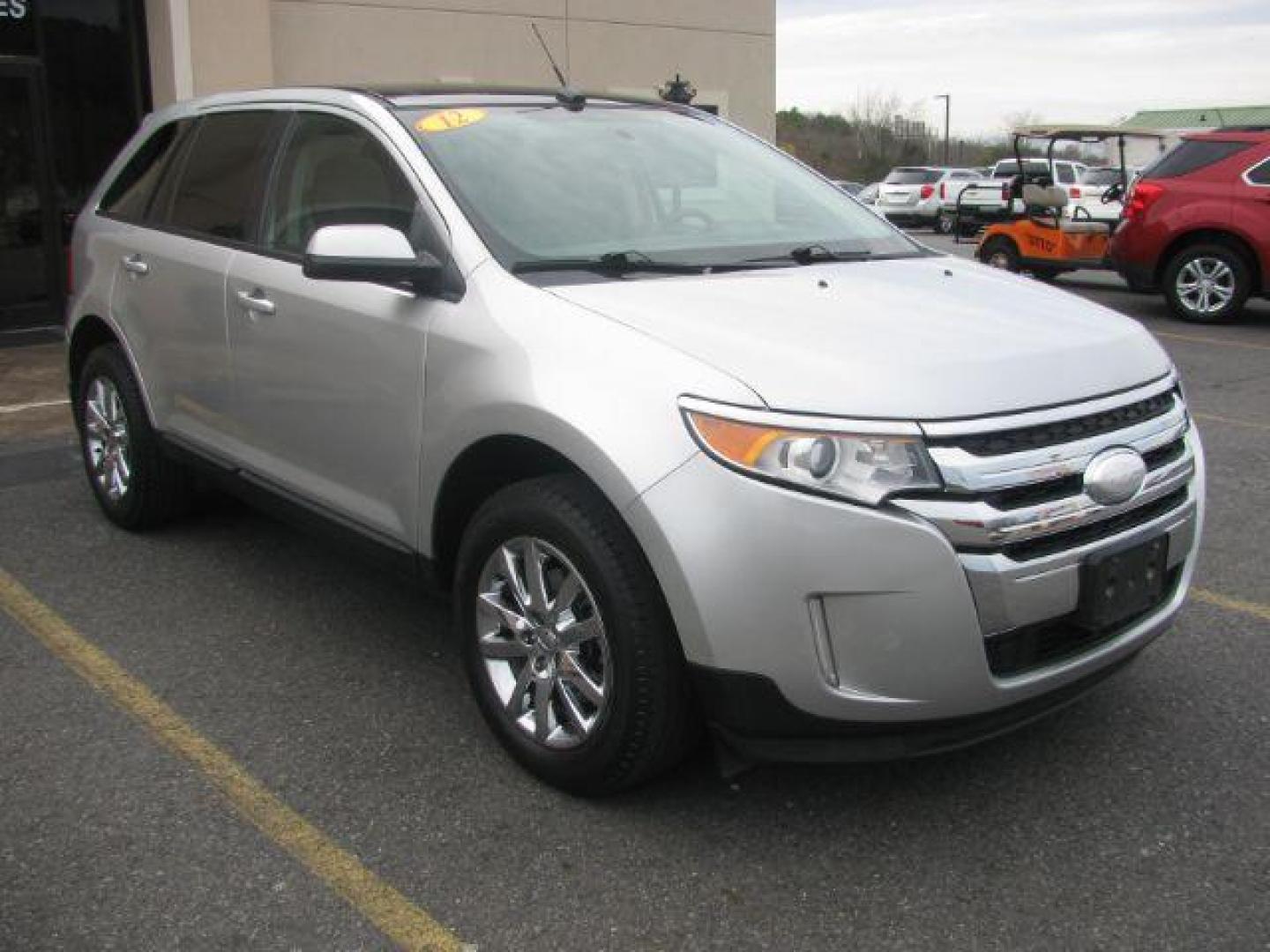 2012 Silver Ford Edge SEL FWD (2FMDK3JC7CB) with an 3.5L V6 DOHC 24V engine, 6-Speed Automatic transmission, located at 2443 Albert Pike, Hot Springs, AR, 71913, (501) 623-6255, 34.492222, -93.109993 - LISTED FEATURES MAY BE OPTIONAL AND NOT INCLUDED ON THIS VEHICLE!!! - Photo#5