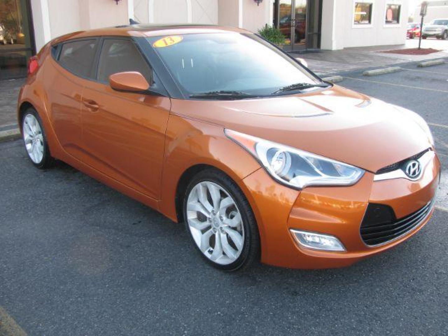 2013 Orange Hyundai Veloster Base (KMHTC6AD0DU) with an 1.6L L4 DOHC 16V engine, located at 2443 Albert Pike, Hot Springs, AR, 71913, (501) 623-6255, 34.492222, -93.109993 - Photo#5