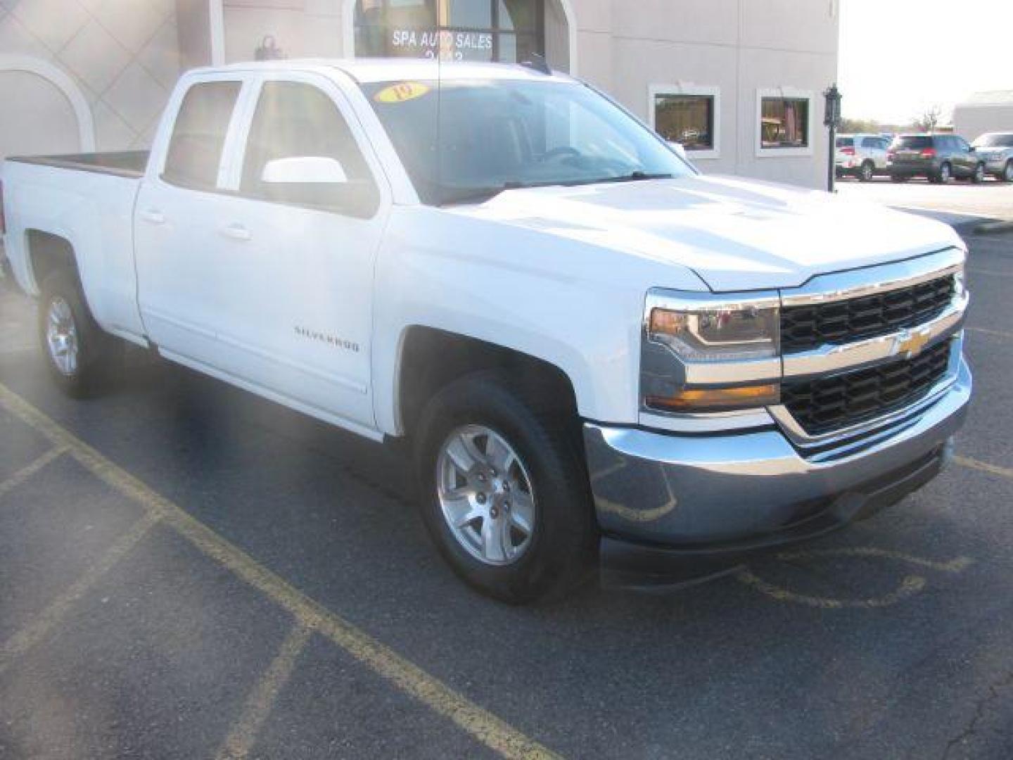 2019 White Chevrolet Silverado 1500 Work Truck Double Cab 2WD (2GCRCPEC3K1) with an 5.3L V8 OHV 16V engine, 6-Speed Automatic transmission, located at 2443 Albert Pike, Hot Springs, AR, 71913, (501) 623-6255, 34.492222, -93.109993 - Photo#6