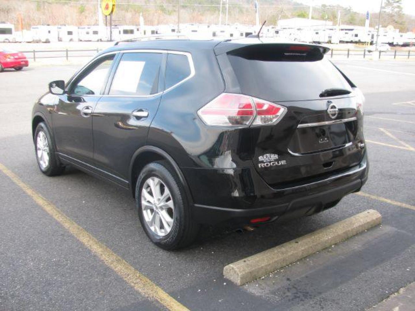 2016 Black Nissan Rogue S 2WD (5N1AT2MT7GC) with an 2.5L L4 DOHC 16V engine, Continuously Variable Transmission transmission, located at 2443 Albert Pike, Hot Springs, AR, 71913, (501) 623-6255, 34.492222, -93.109993 - Photo#2