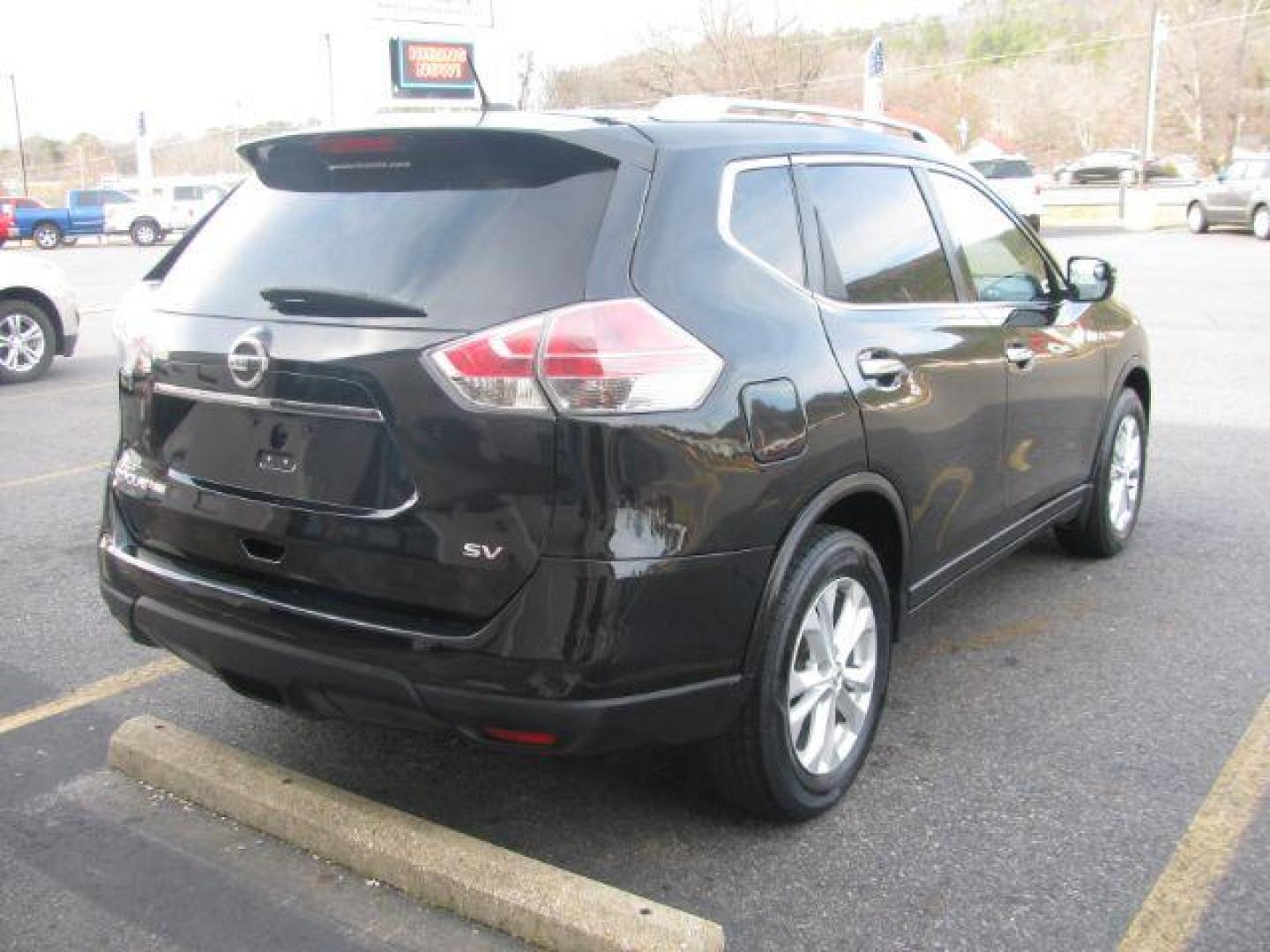 2016 Black Nissan Rogue S 2WD (5N1AT2MT7GC) with an 2.5L L4 DOHC 16V engine, Continuously Variable Transmission transmission, located at 2443 Albert Pike, Hot Springs, AR, 71913, (501) 623-6255, 34.492222, -93.109993 - Photo#3