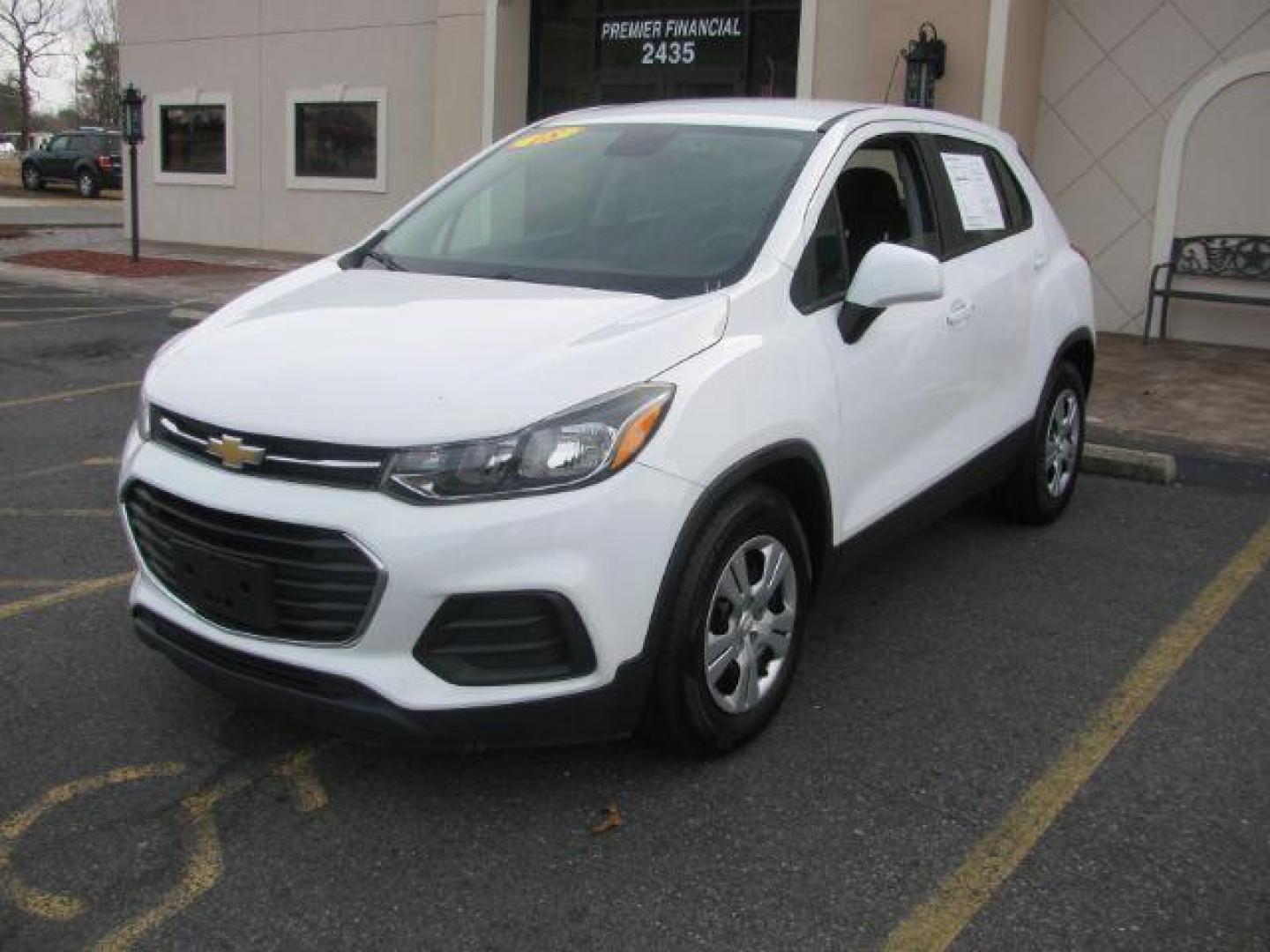 2018 White Chevrolet Trax LS FWD (3GNCJKSB5JL) with an 1.4L L4 DOHC 16V engine, 6-Speed Automatic transmission, located at 2443 Albert Pike, Hot Springs, AR, 71913, (501) 623-6255, 34.492222, -93.109993 - Photo#0