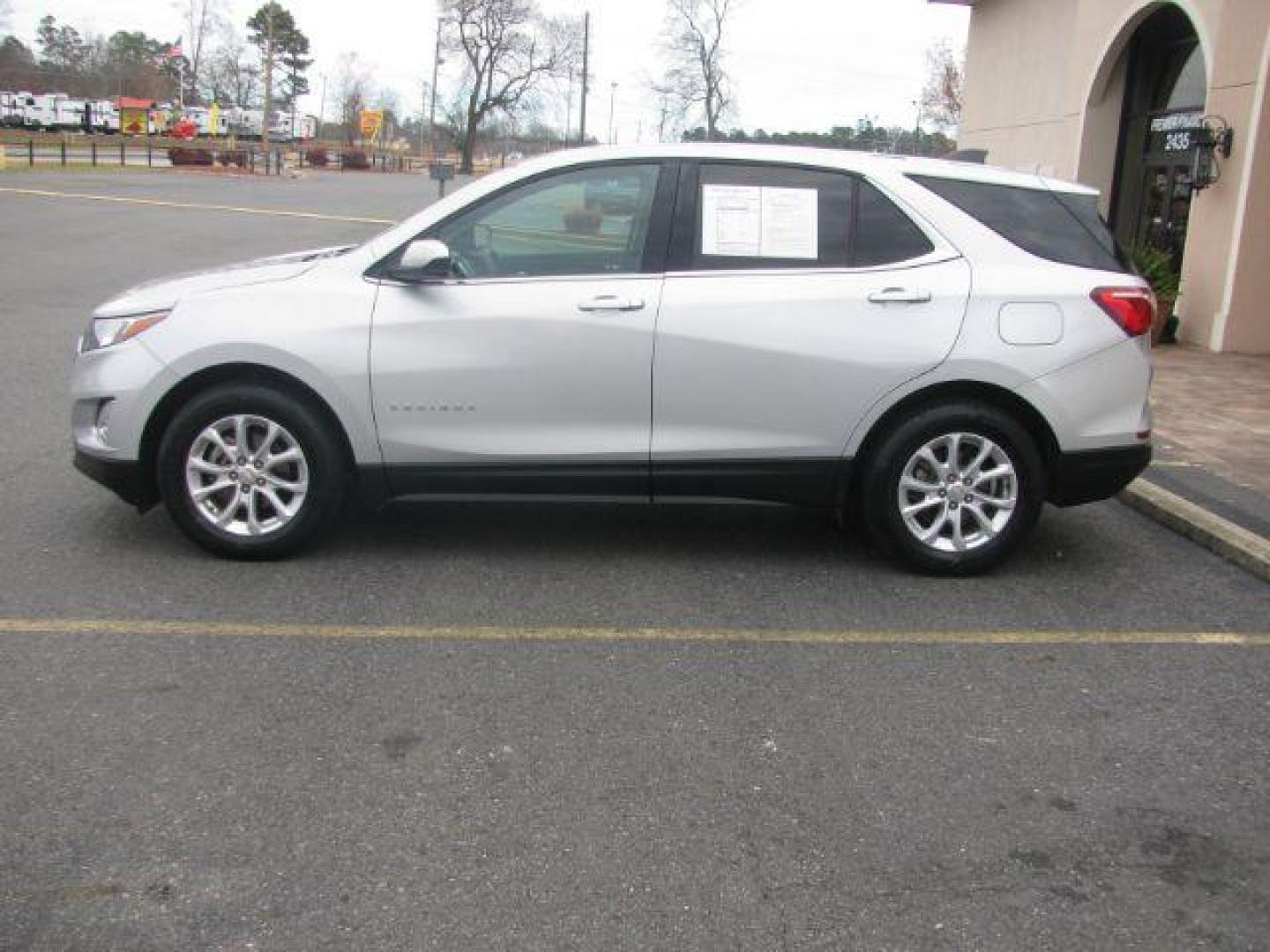 2018 Silver Chevrolet Equinox LT 2WD (3GNAXJEV0JL) with an 1.5L L4 DOHC 16V TURBO engine, 6-Speed Automatic transmission, located at 2443 Albert Pike, Hot Springs, AR, 71913, (501) 623-6255, 34.492222, -93.109993 - Photo#1