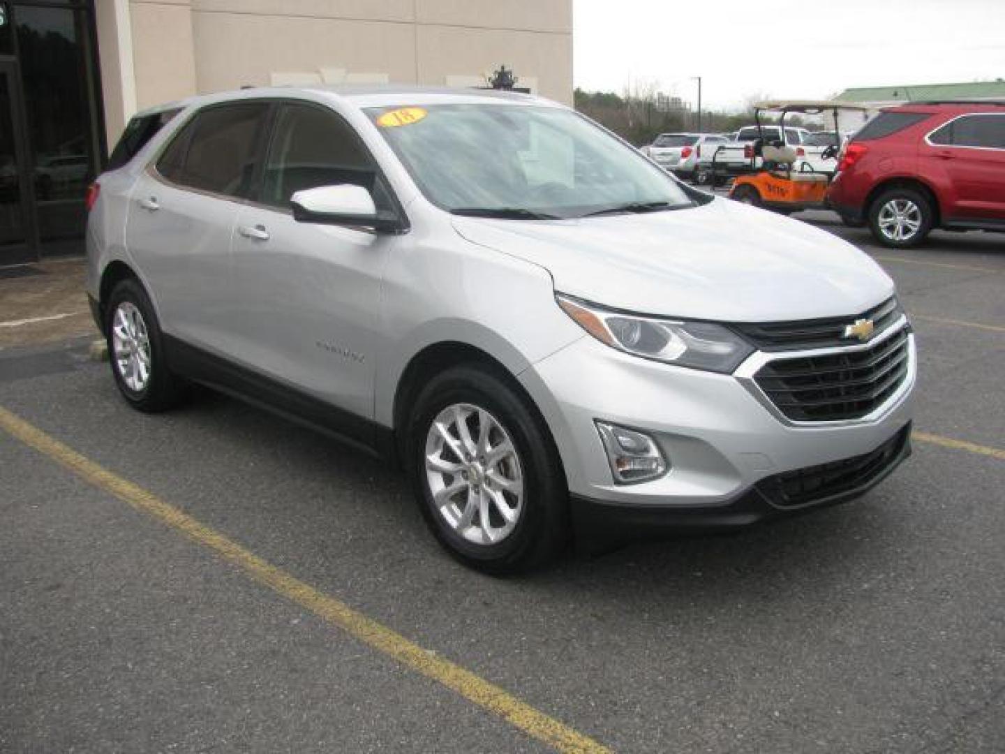 2018 Silver Chevrolet Equinox LT 2WD (3GNAXJEV0JL) with an 1.5L L4 DOHC 16V TURBO engine, 6-Speed Automatic transmission, located at 2443 Albert Pike, Hot Springs, AR, 71913, (501) 623-6255, 34.492222, -93.109993 - Photo#5