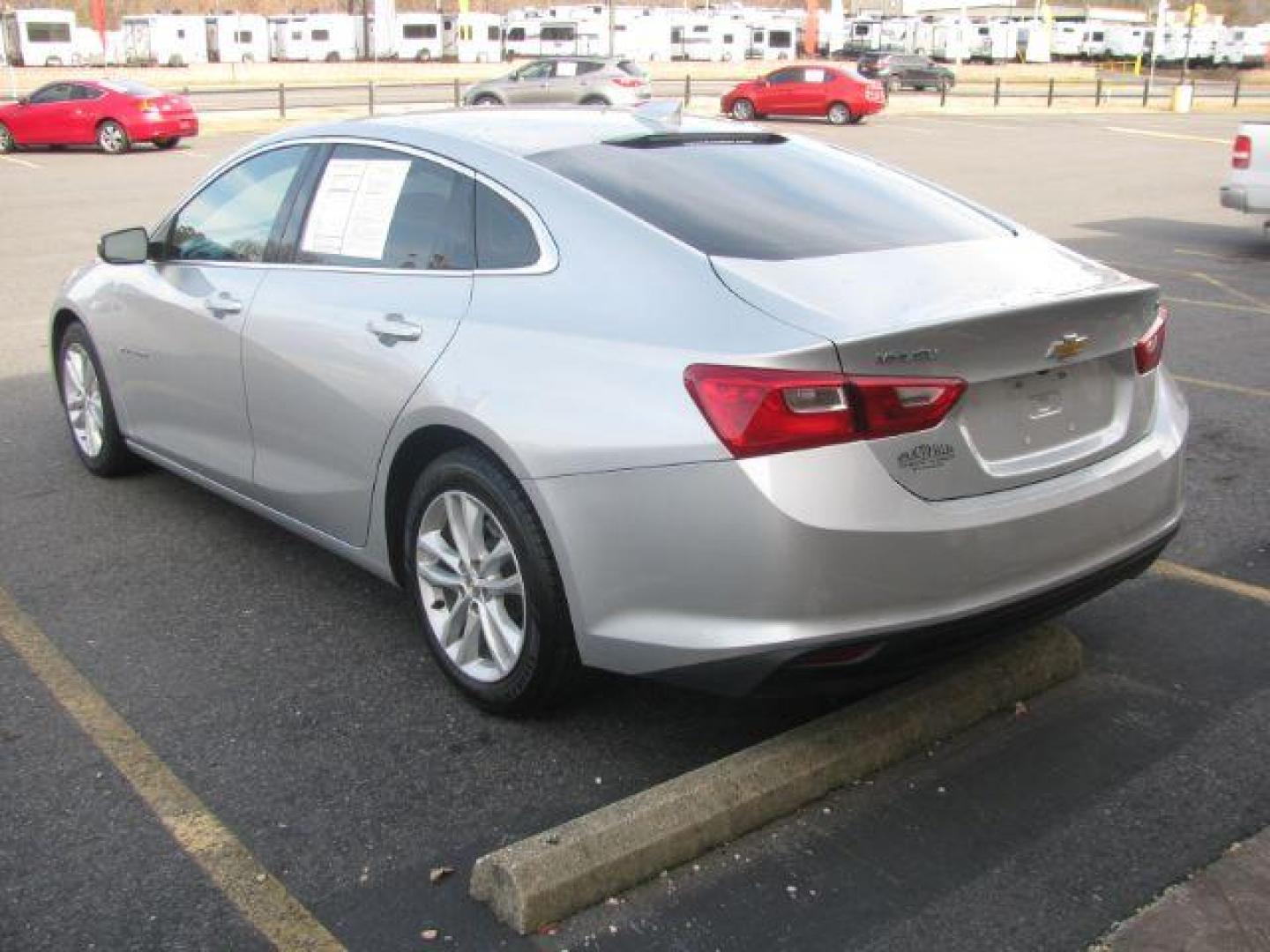 2018 Silver Chevrolet Malibu LT (1G1ZD5ST2JF) with an 1.5L L4 DOHC 16V engine, 6-Speed Automatic transmission, located at 2443 Albert Pike, Hot Springs, AR, 71913, (501) 623-6255, 34.492222, -93.109993 - Photo#2