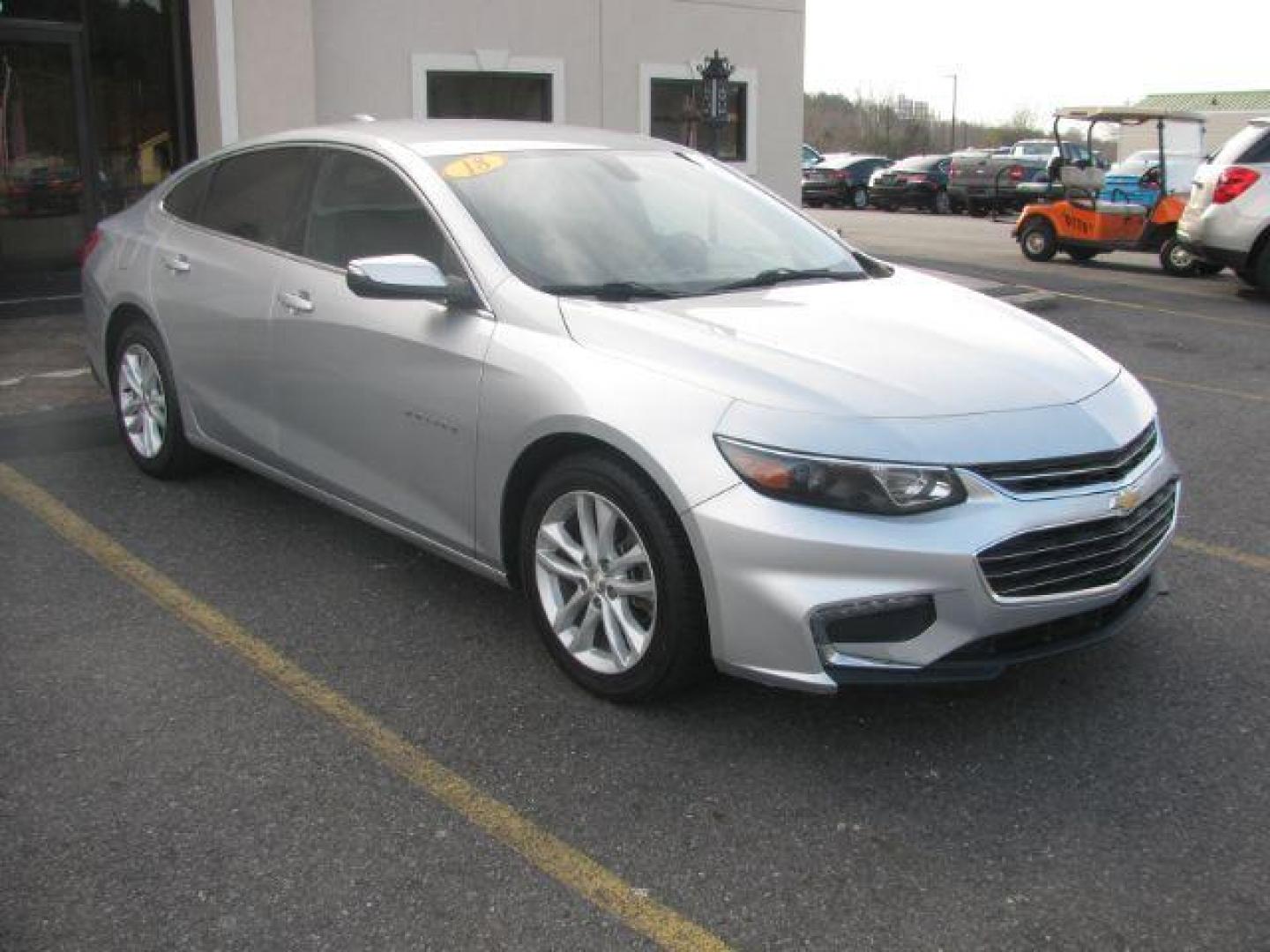 2018 Silver Chevrolet Malibu LT (1G1ZD5ST2JF) with an 1.5L L4 DOHC 16V engine, 6-Speed Automatic transmission, located at 2443 Albert Pike, Hot Springs, AR, 71913, (501) 623-6255, 34.492222, -93.109993 - Photo#5