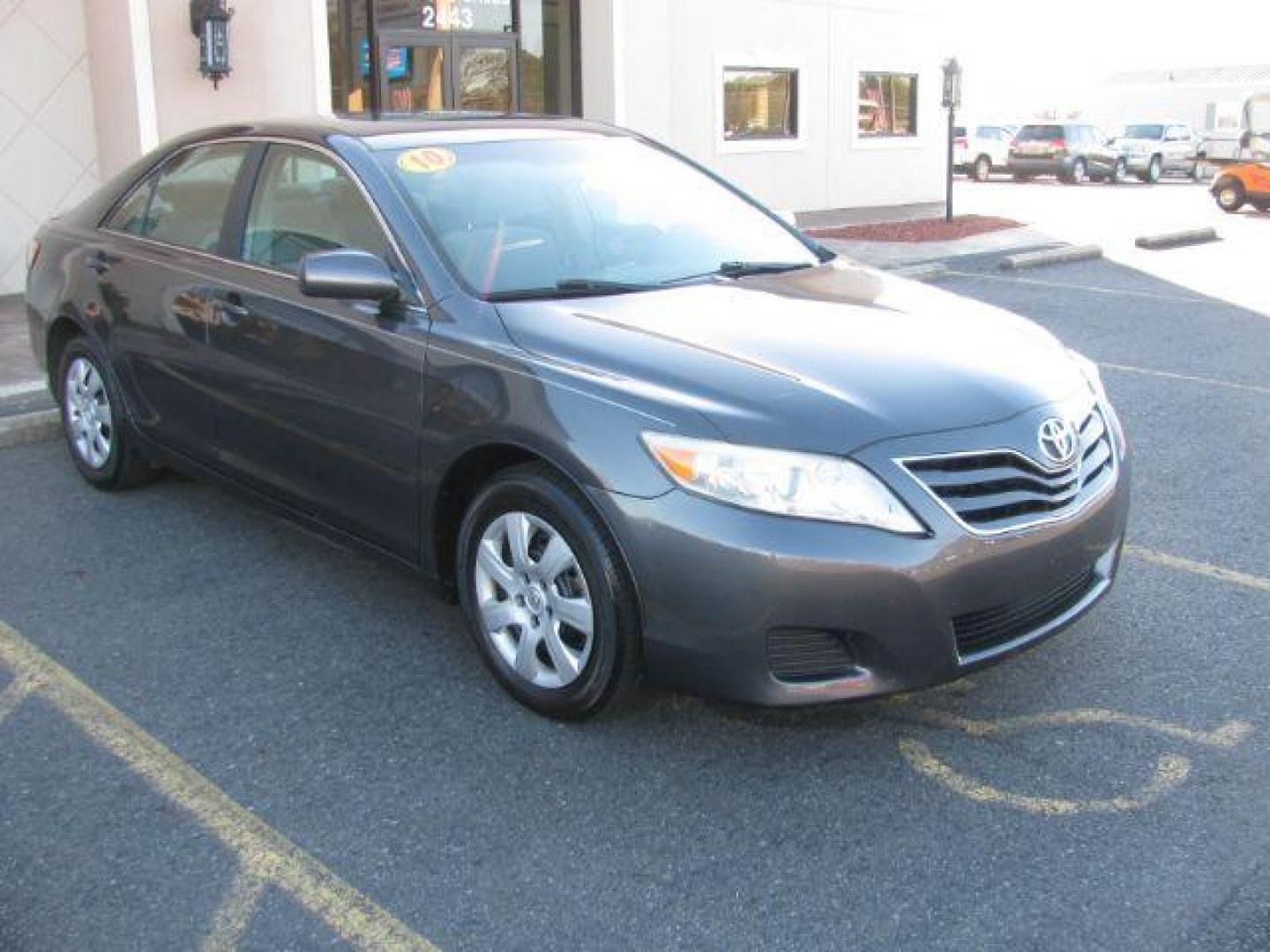 2010 Gray Toyota Camry LE 6-Spd AT (4T4BF3EK8AR) with an 2.5L L4 DOHC 16V engine, 6-Speed Automatic transmission, located at 2443 Albert Pike, Hot Springs, AR, 71913, (501) 623-6255, 34.492222, -93.109993 - Photo#5