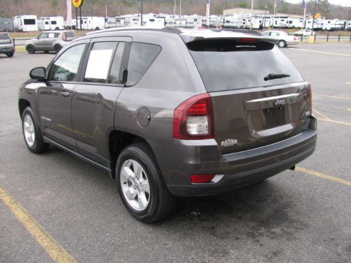 2016 Gray Jeep Compass Latitude FWD (1C4NJCEA1GD) with an 2.0L L4 DOHC 16V engine, Continuously Variable Transmission transmission, located at 2443 Albert Pike, Hot Springs, AR, 71913, (501) 623-6255, 34.492222, -93.109993 - Photo#2