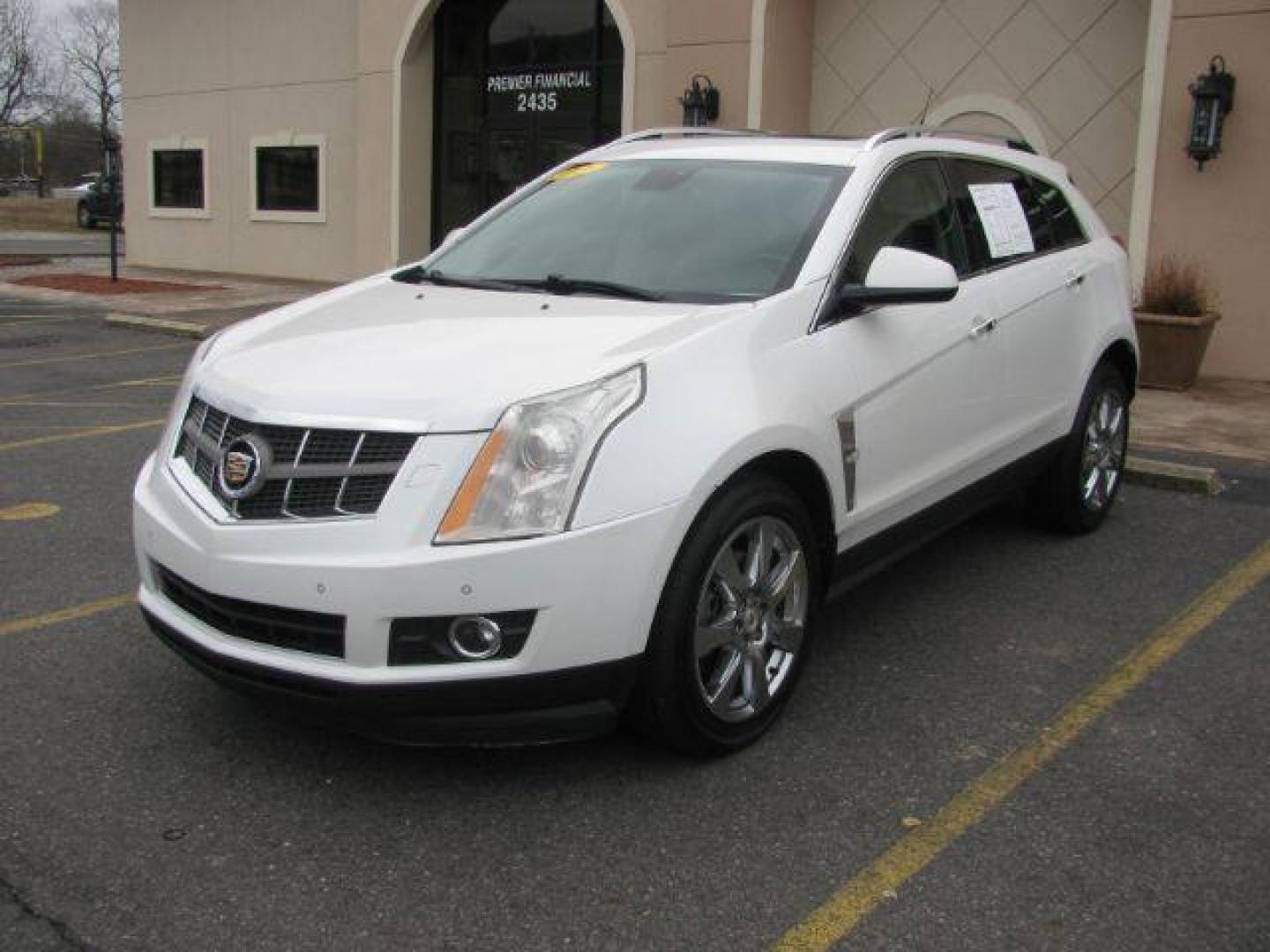 2012 White Cadillac SRX Performance (3GYFNBE32CS) with an 3.6L V6 DOHC 24V FFV engine, 6-Speed Automatic transmission, located at 2443 Albert Pike, Hot Springs, AR, 71913, (501) 623-6255, 34.492222, -93.109993 - Photo#0