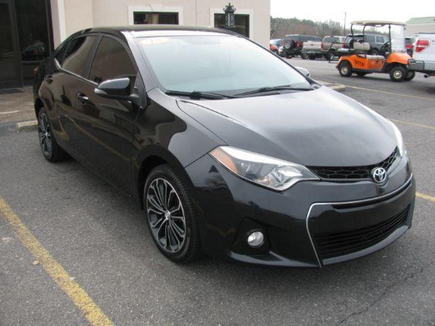 2015 Black Toyota Corolla S CVT (5YFBURHE5FP) with an 1.8L L4 DOHC 16V engine, Continuously Variable Transmission transmission, located at 2443 Albert Pike, Hot Springs, AR, 71913, (501) 623-6255, 34.492222, -93.109993 - Photo#5