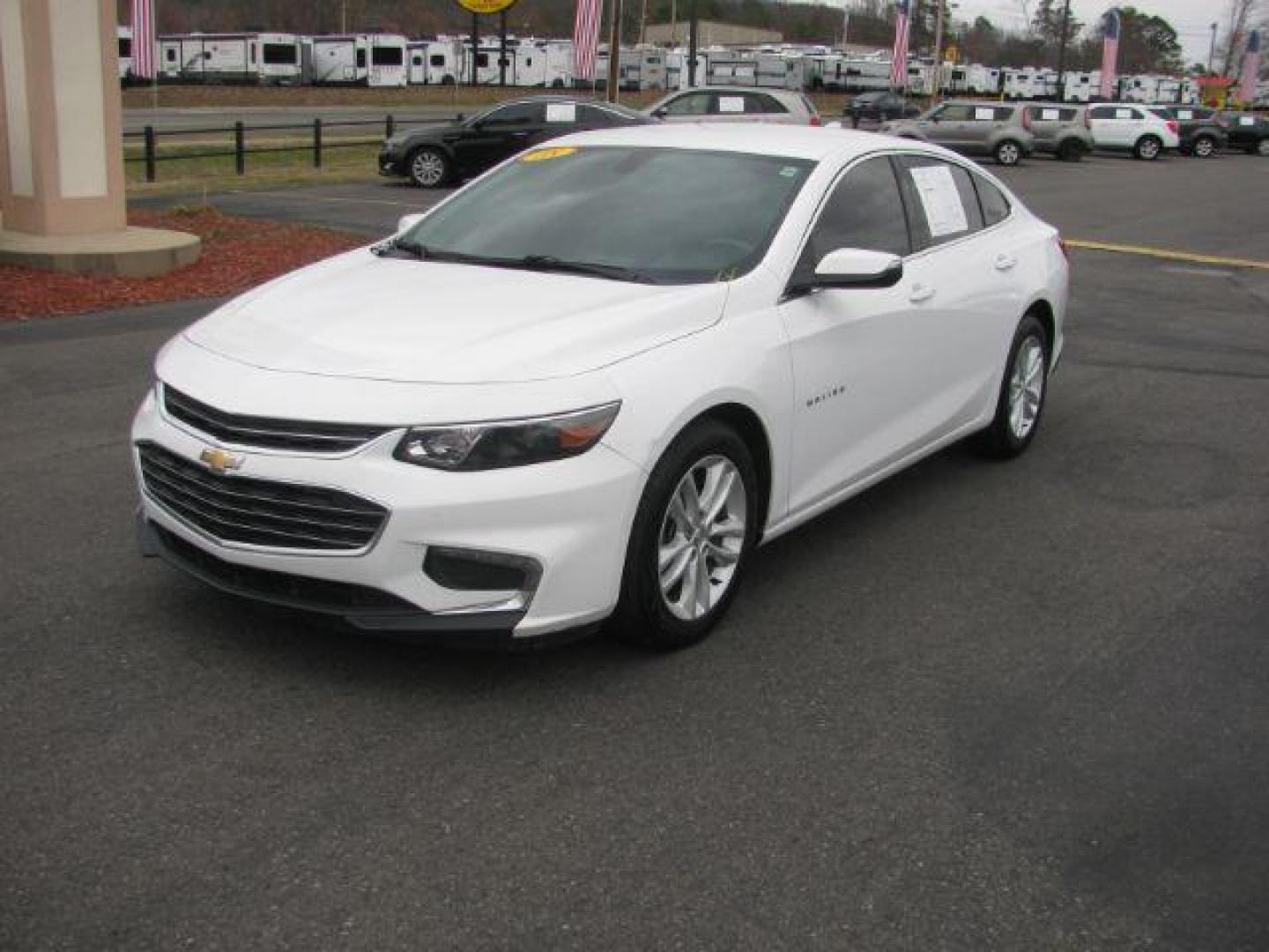 2018 White Chevrolet Malibu LT (1G1ZD5ST4JF) with an 1.5L L4 DOHC 16V engine, 6-Speed Automatic transmission, located at 2443 Albert Pike, Hot Springs, AR, 71913, (501) 623-6255, 34.492222, -93.109993 - Photo#0