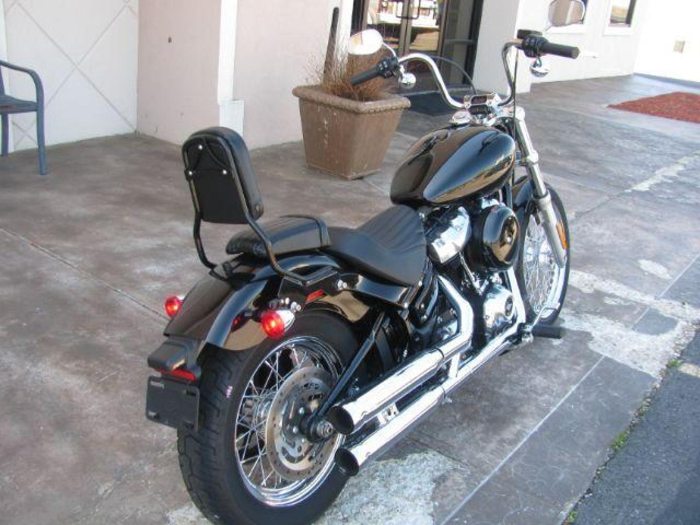 2020 Black Harley-Davidson FXST Softail Standard sport (1HD1BVJ13LB) with an 1746cc engine, Manual transmission, located at 2443 Albert Pike, Hot Springs, AR, 71913, (501) 623-6255, 34.492222, -93.109993 - Photo#2