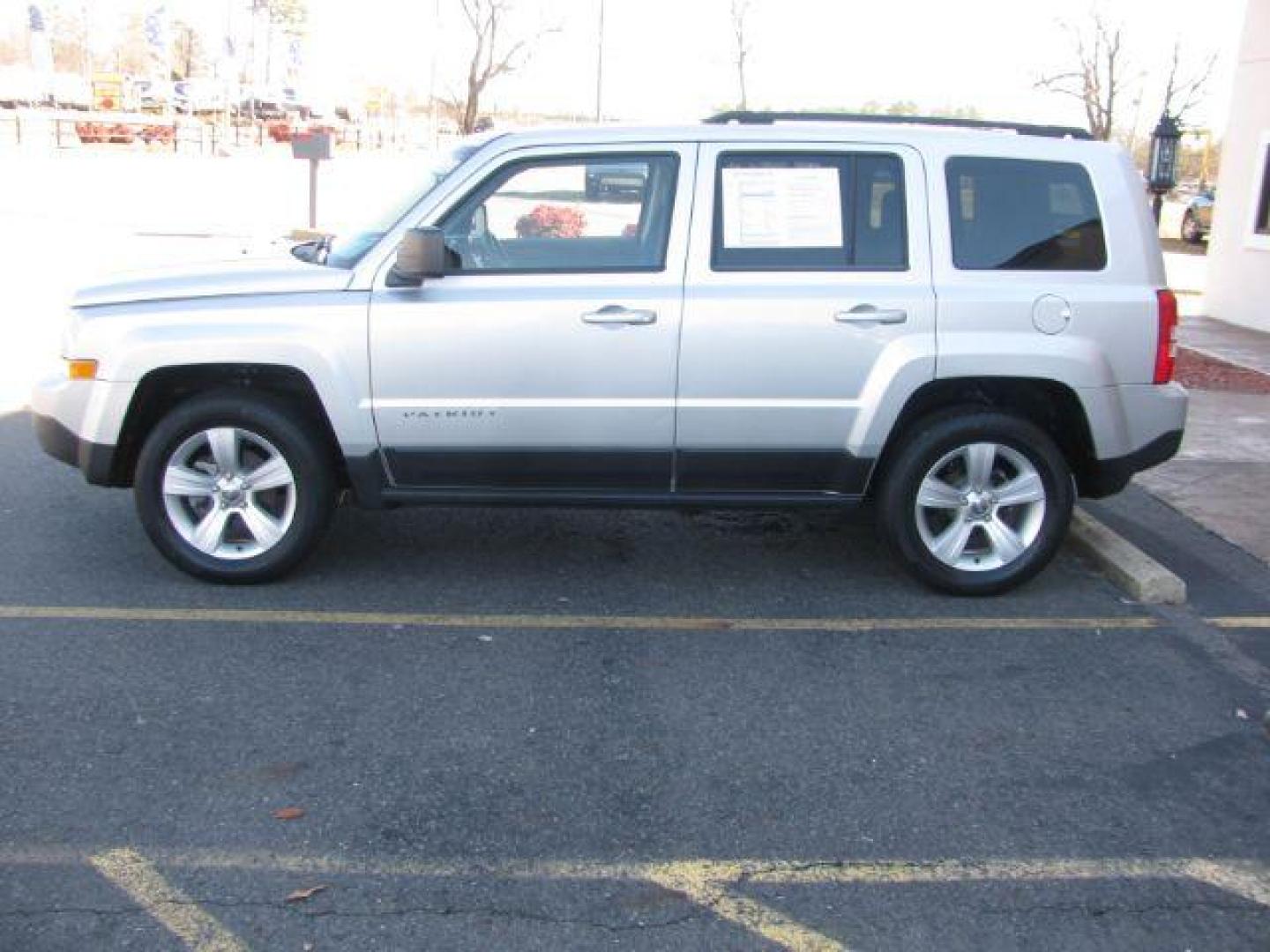 2013 Silver Jeep Patriot Sport 4WD (1C4NJRBB0DD) with an 2.4L L4 DOHC 16V engine, located at 2443 Albert Pike, Hot Springs, AR, 71913, (501) 623-6255, 34.492222, -93.109993 - Photo#1