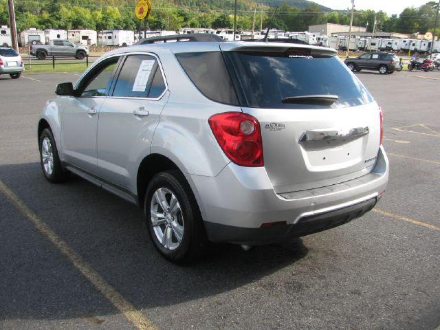 2012 Silver Chevrolet Equinox 2LT 2WD (2GNALPEK9C6) with an 2.4L L4 DOHC 16V engine, 6-Speed Automatic transmission, located at 2443 Albert Pike, Hot Springs, AR, 71913, (501) 623-6255, 34.492222, -93.109993 - LISTED FEATURES MAY BE OPTIONAL AND NOT INCLUDED ON THIS VEHICLE!!! - Photo#3