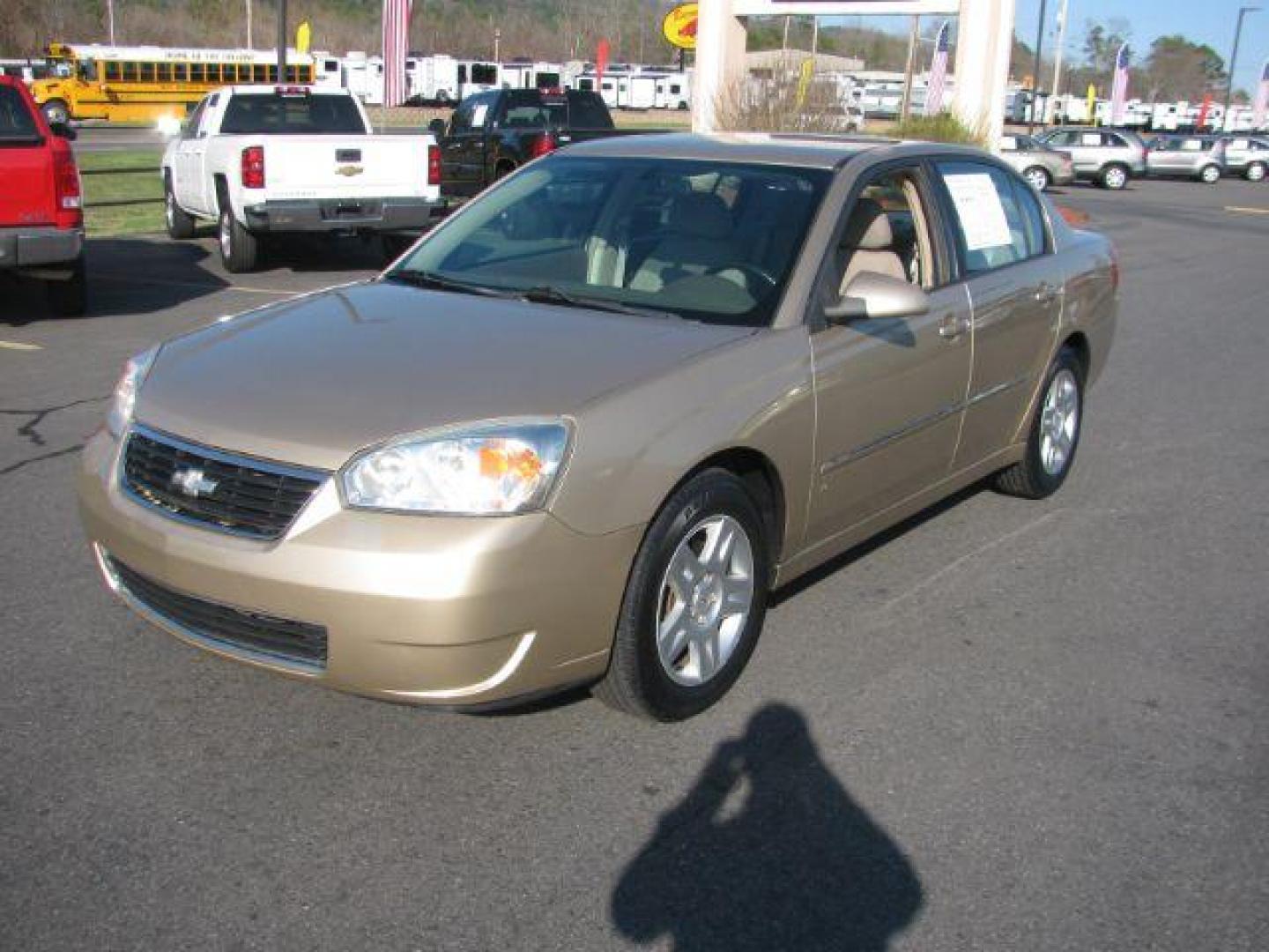 2006 Gold Chevrolet Malibu LT (1G1ZT51816F) with an 3.5L V6 OHV 12V engine, 4-Speed Automatic transmission, located at 2443 Albert Pike, Hot Springs, AR, 71913, (501) 623-6255, 34.492222, -93.109993 - Photo#0