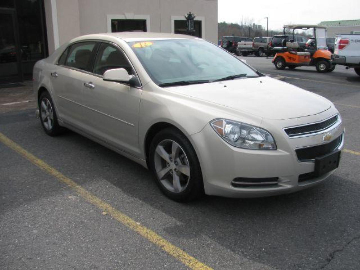 2012 Tan Chevrolet Malibu 1LT (1G1ZC5E08CF) with an 2.4L L4 DOHC 16V engine, 6-Speed Automatic transmission, located at 2443 Albert Pike, Hot Springs, AR, 71913, (501) 623-6255, 34.492222, -93.109993 - LISTED FEATURES MAY BE OPTIONAL AND NOT INCLUDED ON THIS VEHICLE!!! - Photo#5