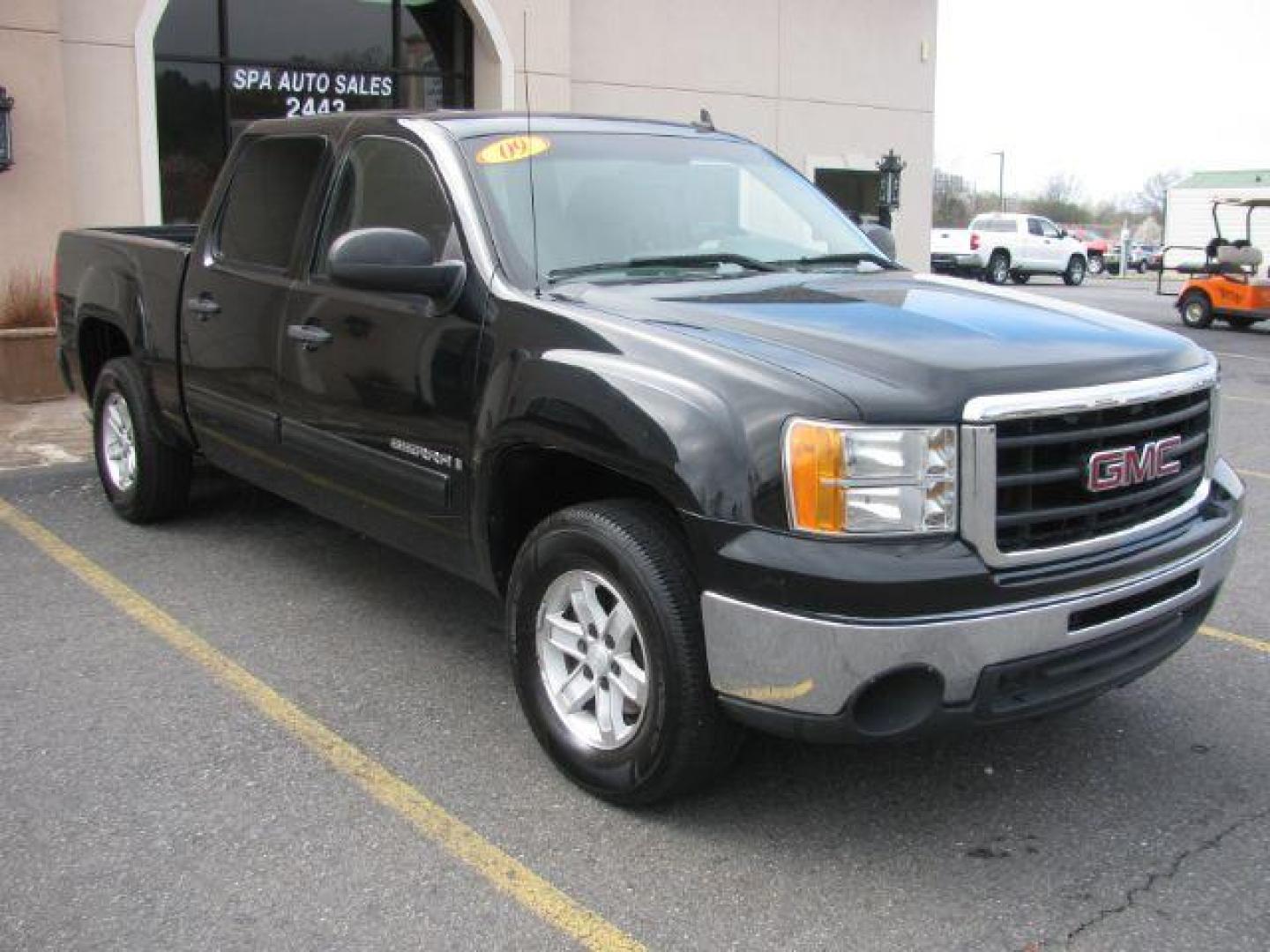 2009 Black GMC Sierra 1500 SL Crew Cab 2WD (3GTEC13C49G) with an 4.8L V8 OHV 16V engine, 4-Speed Automatic transmission, located at 2443 Albert Pike, Hot Springs, AR, 71913, (501) 623-6255, 34.492222, -93.109993 - Photo#6