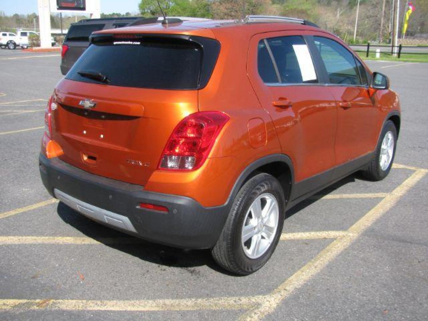 2015 Orange Chevrolet Trax LT FWD (KL7CJLSBXFB) with an 1.4L L4 DOHC 16V engine, 6-Speed Automatic transmission, located at 2443 Albert Pike, Hot Springs, AR, 71913, (501) 623-6255, 34.492222, -93.109993 - Photo#2