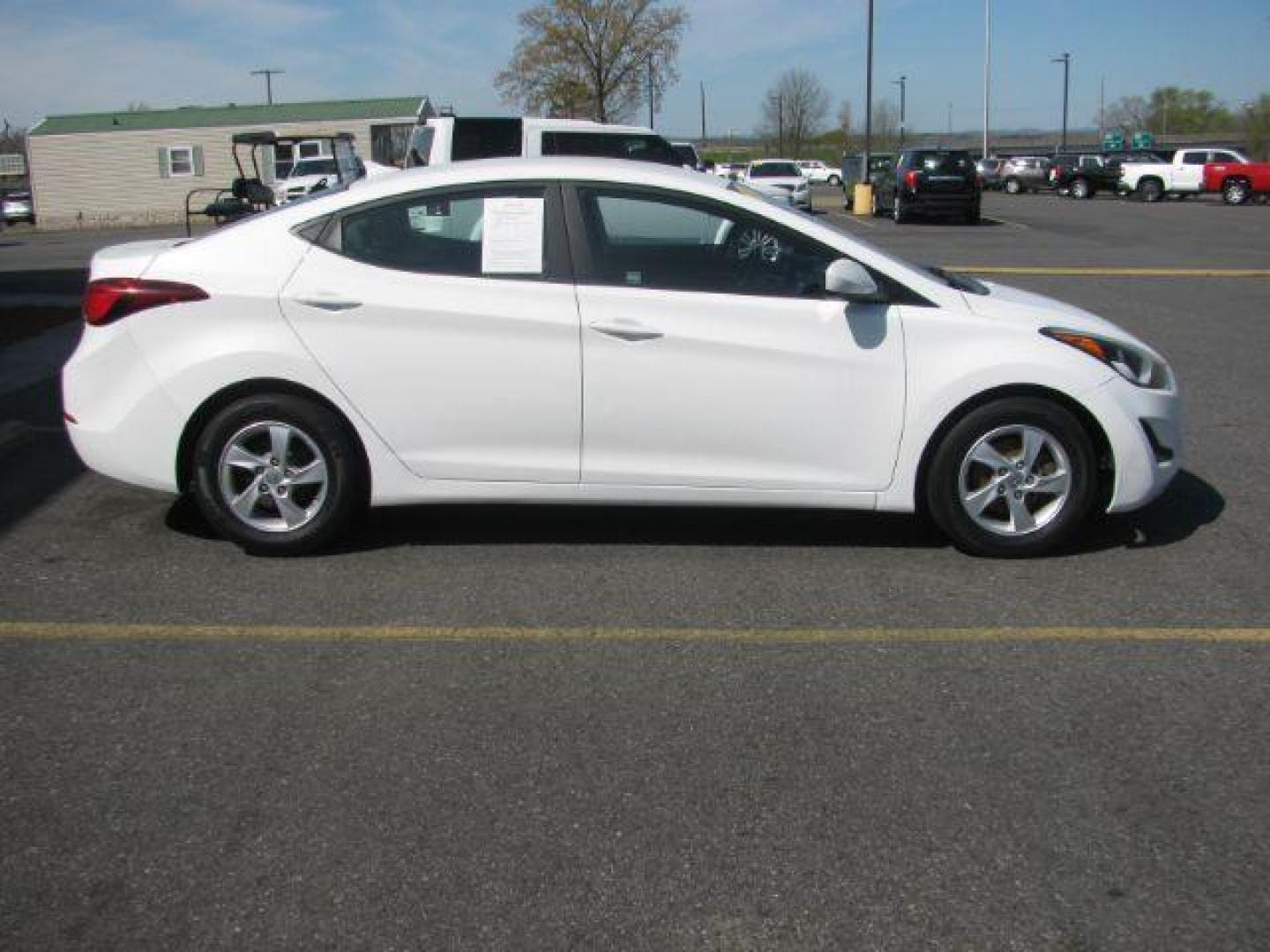 2014 White Hyundai Elantra GLS A/T (5NPDH4AE3EH) with an 1.8L L4 DOHC 16V engine, 6-Speed Automatic transmission, located at 2443 Albert Pike, Hot Springs, AR, 71913, (501) 623-6255, 34.492222, -93.109993 - Photo#1