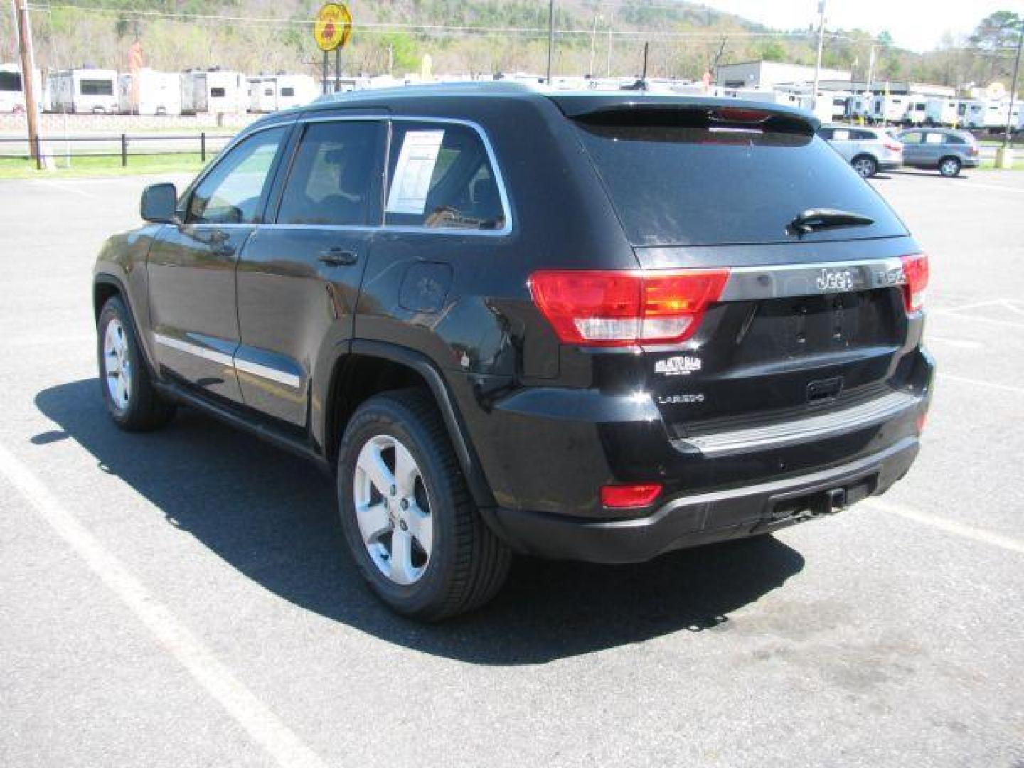 2011 Black Jeep Grand Cherokee Laredo 2WD (1J4RS4GG4BC) with an 3.6L V6 DOHC 24V engine, 5-Speed Automatic transmission, located at 2443 Albert Pike, Hot Springs, AR, 71913, (501) 623-6255, 34.492222, -93.109993 - LISTED FEATURES MAY BE OPTIONAL AND NOT INCLUDED ON THIS VEHICLE!!! - Photo#3