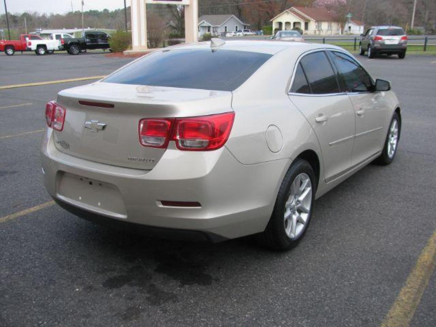 2015 Tan Chevrolet Malibu 1LT (1G11C5SL3FF) with an 2.5L L4 DOHC 16V engine, 6-Speed Automatic transmission, located at 2443 Albert Pike, Hot Springs, AR, 71913, (501) 623-6255, 34.492222, -93.109993 - Photo#3