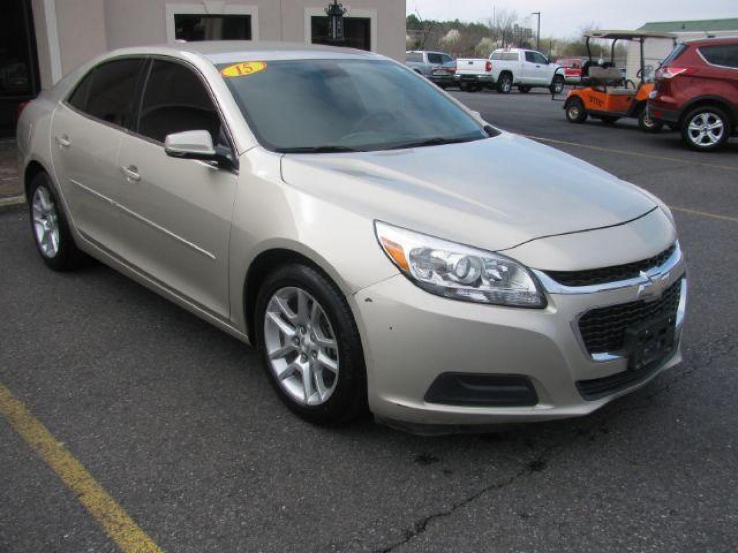 2015 Tan Chevrolet Malibu 1LT (1G11C5SL3FF) with an 2.5L L4 DOHC 16V engine, 6-Speed Automatic transmission, located at 2443 Albert Pike, Hot Springs, AR, 71913, (501) 623-6255, 34.492222, -93.109993 - Photo#5