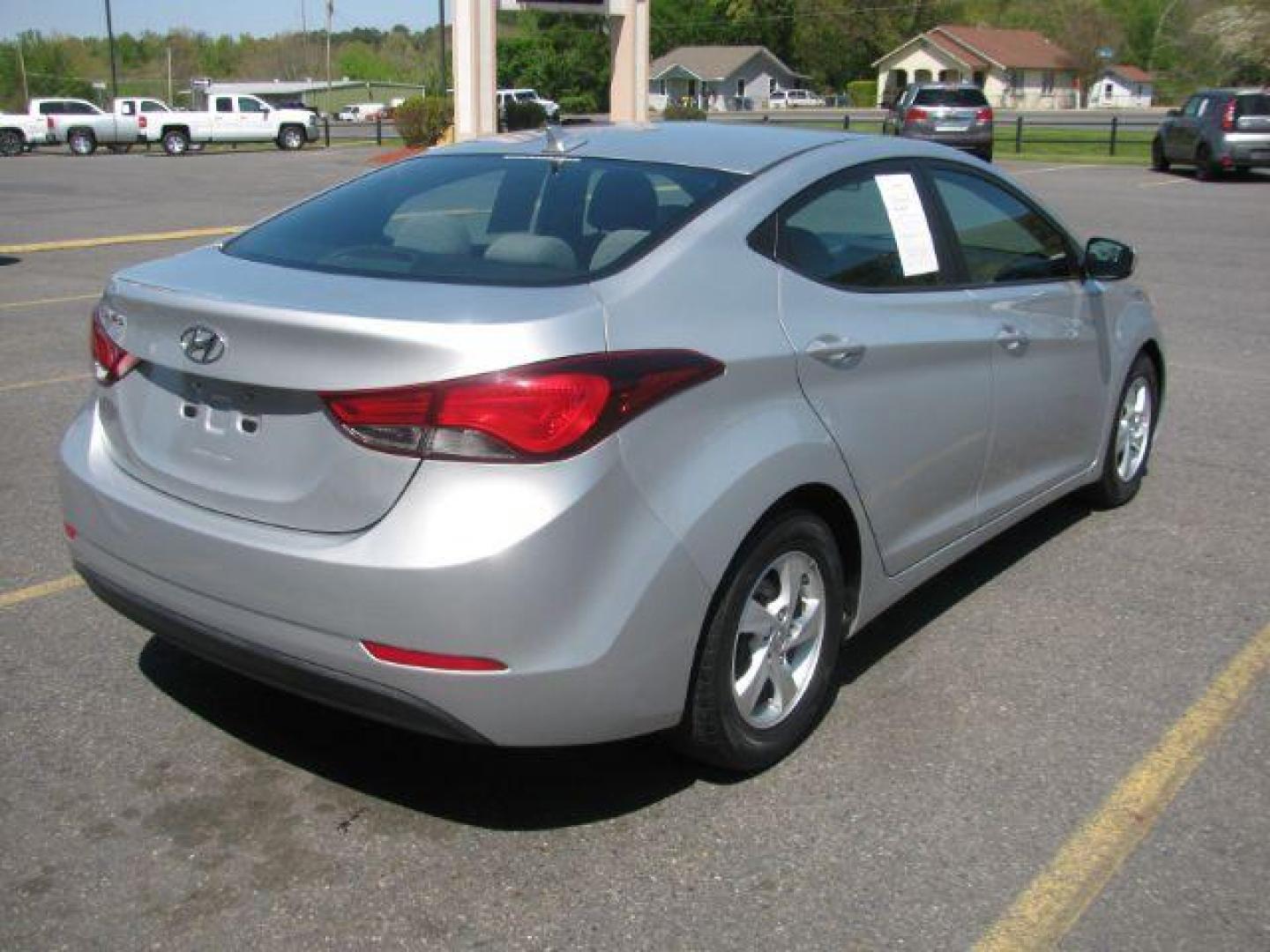 2014 Silver Hyundai Elantra GLS A/T (5NPDH4AE8EH) with an 1.8L L4 DOHC 16V engine, 6-Speed Automatic transmission, located at 2443 Albert Pike, Hot Springs, AR, 71913, (501) 623-6255, 34.492222, -93.109993 - Photo#3