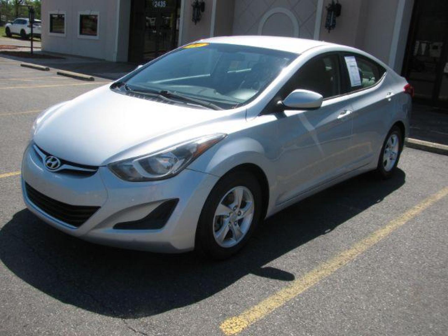 2014 Silver Hyundai Elantra GLS A/T (5NPDH4AE8EH) with an 1.8L L4 DOHC 16V engine, 6-Speed Automatic transmission, located at 2443 Albert Pike, Hot Springs, AR, 71913, (501) 623-6255, 34.492222, -93.109993 - Photo#6